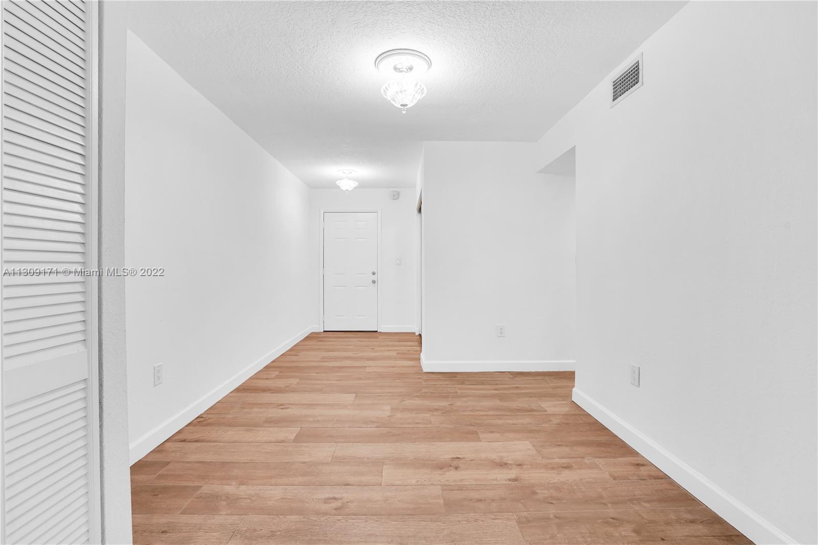 130 NW 87th Ave Unit: H104