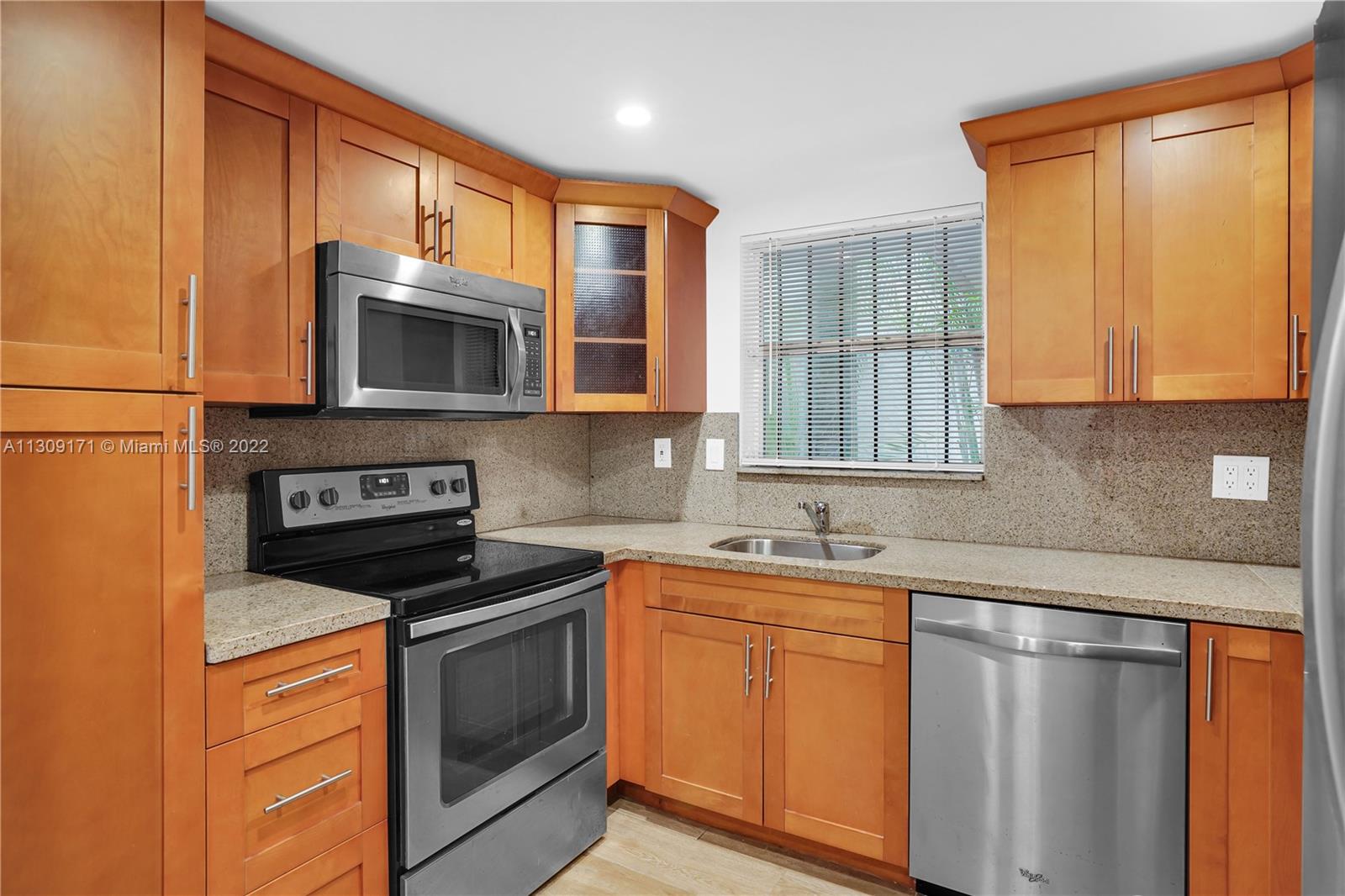 130 NW 87th Ave Unit: H104
