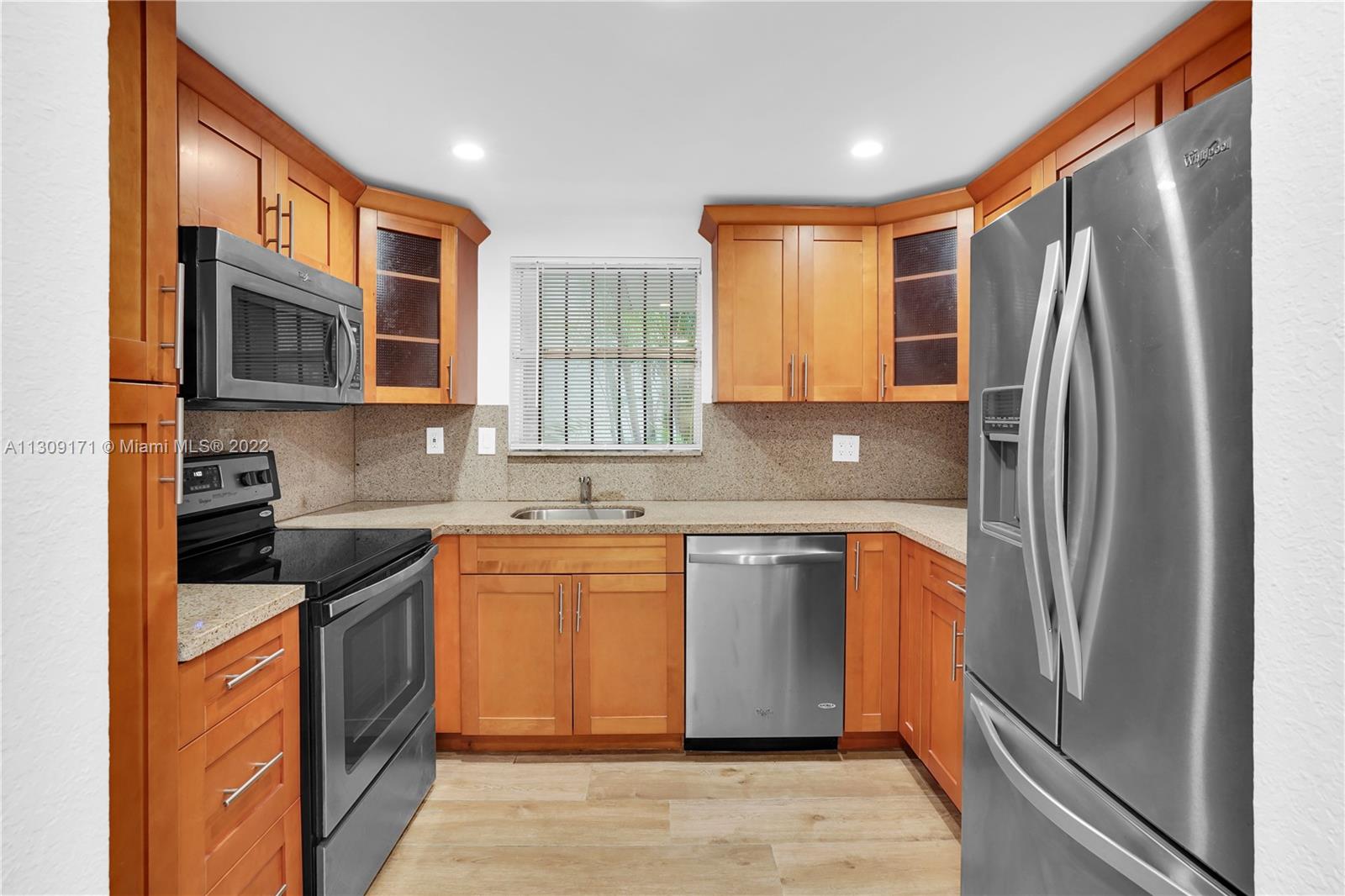 130 NW 87th Ave Unit: H104
