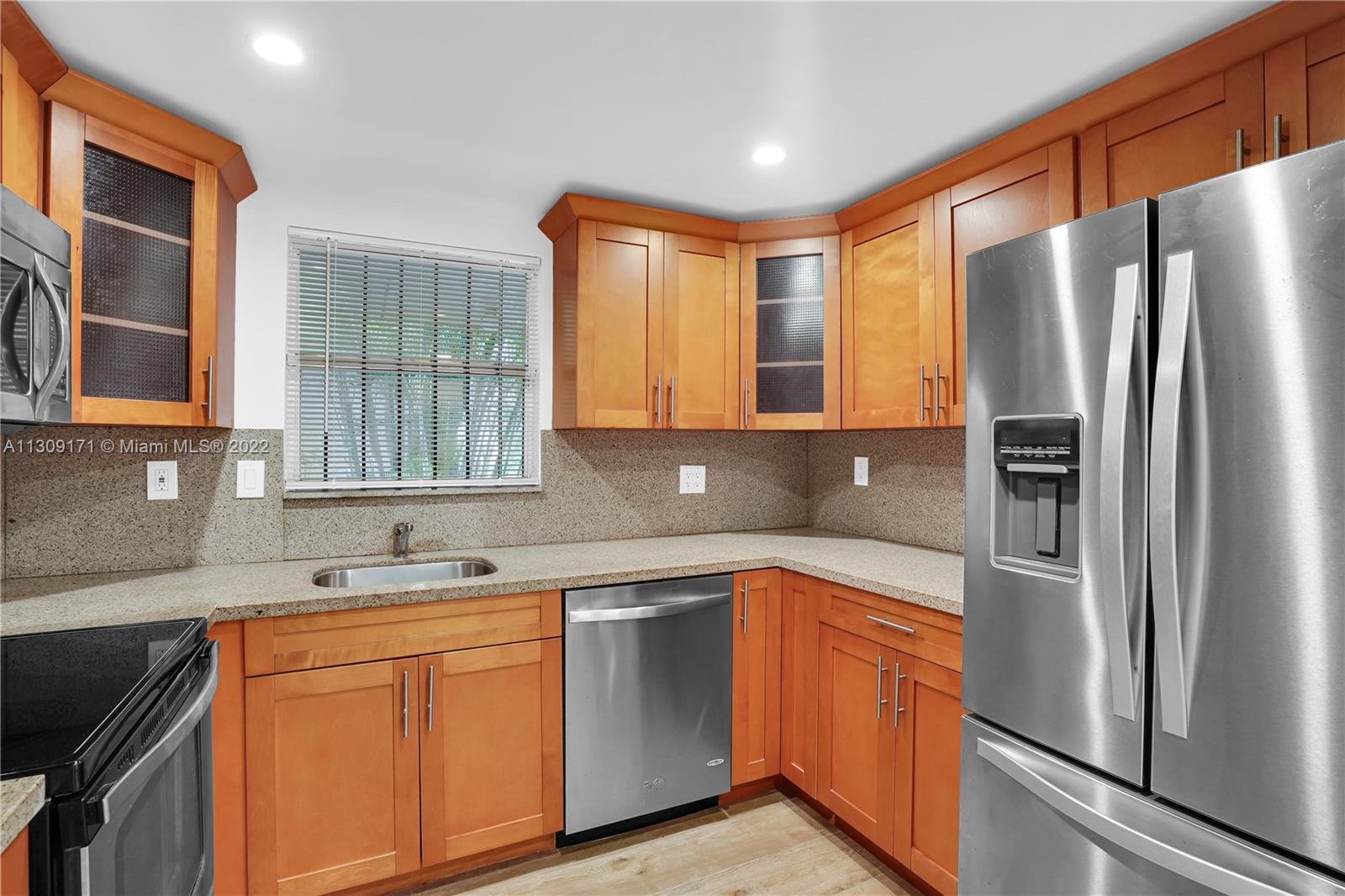 130 NW 87th Ave Unit: H104