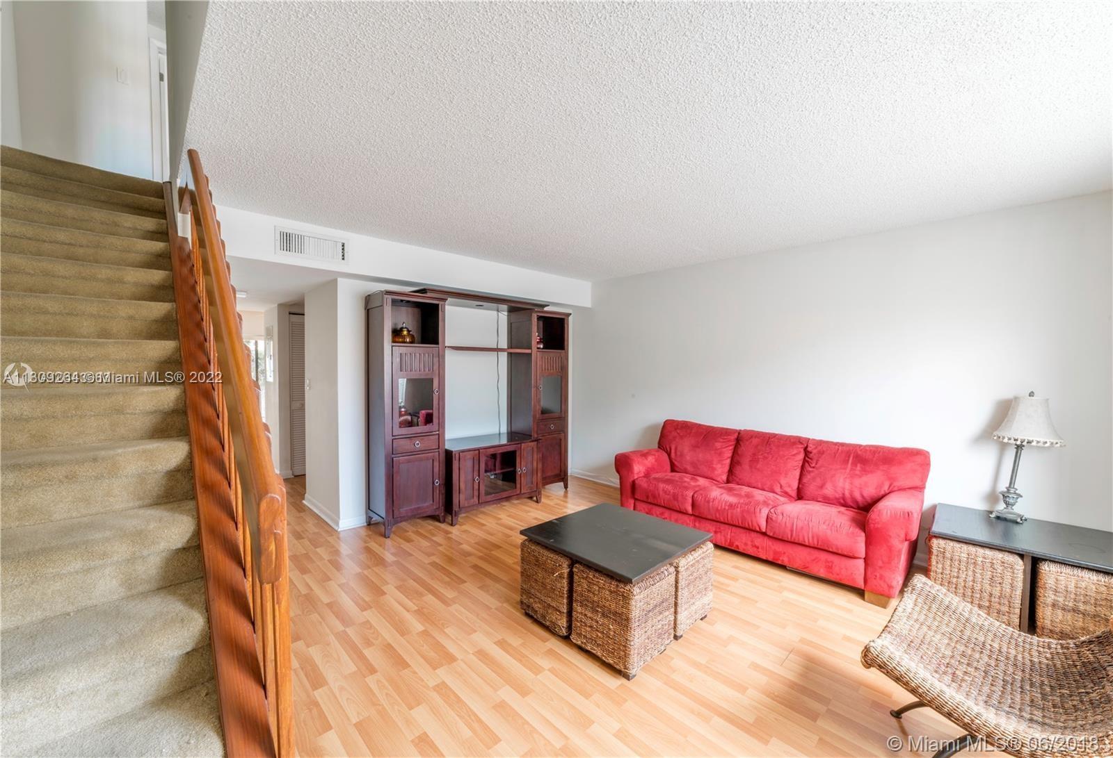 10202 SW 77th Ct Unit: 10202