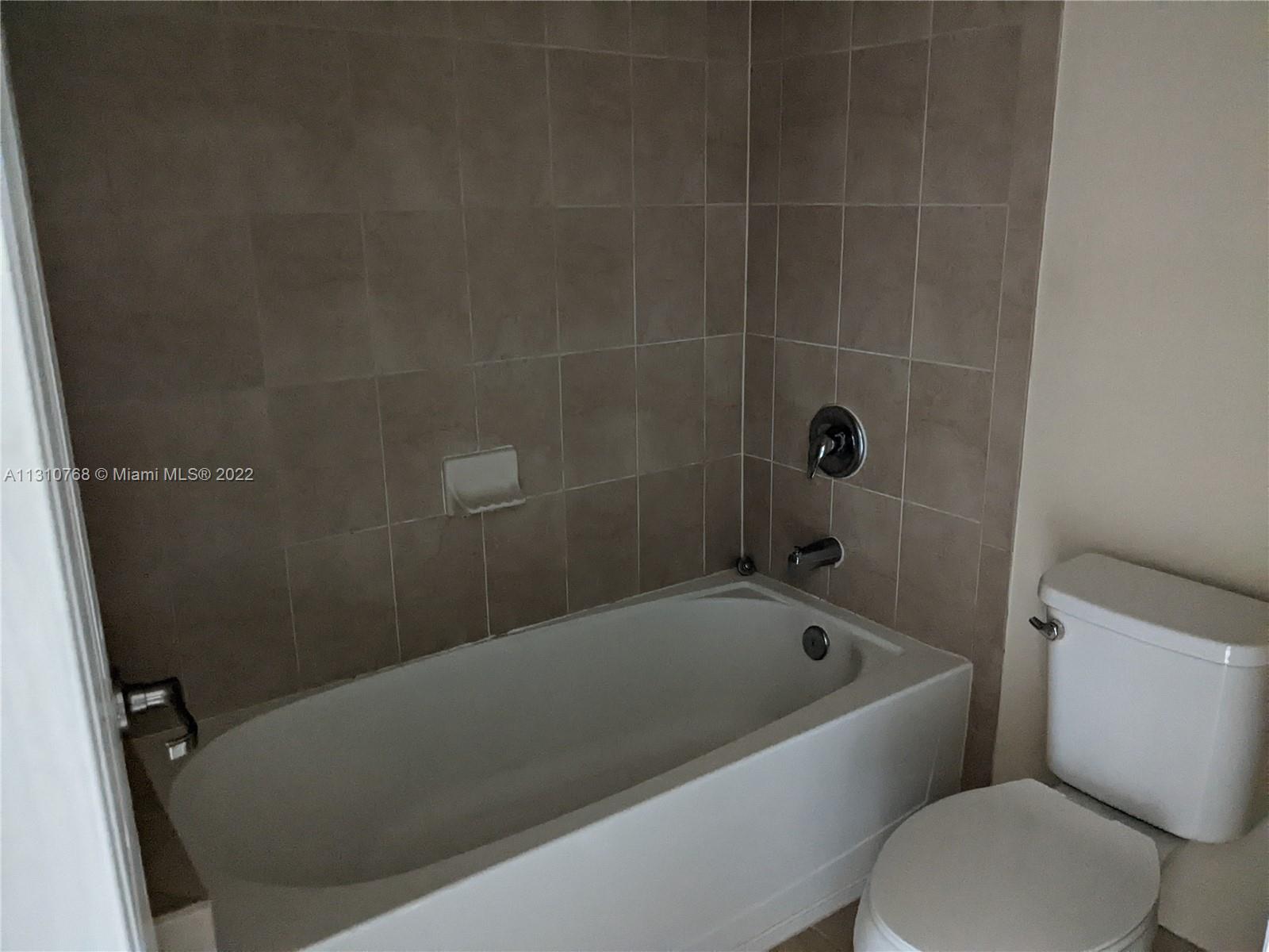 22411 SW 88th Pl Unit: 9-26