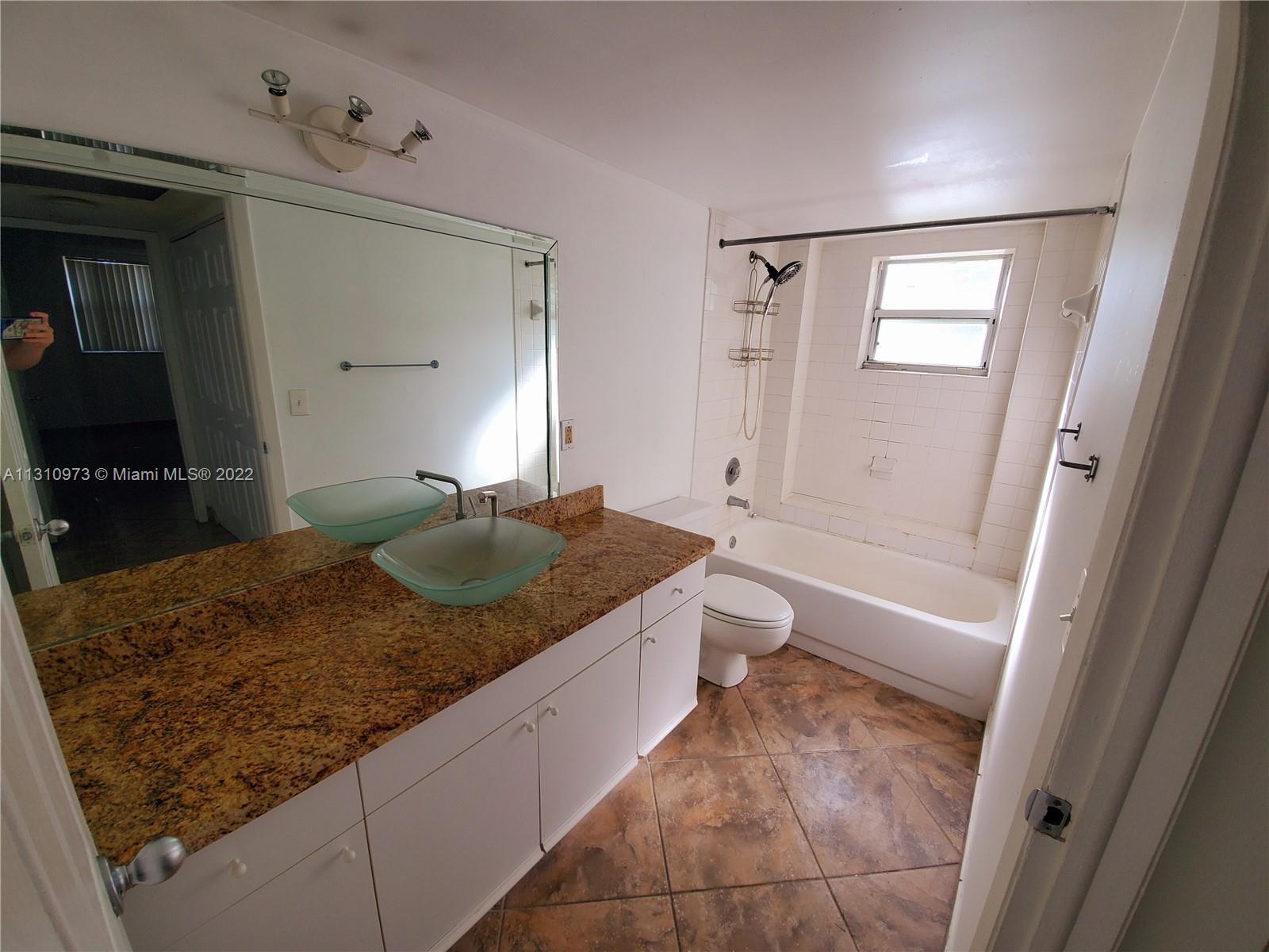 8363 Lake Dr Unit: 201