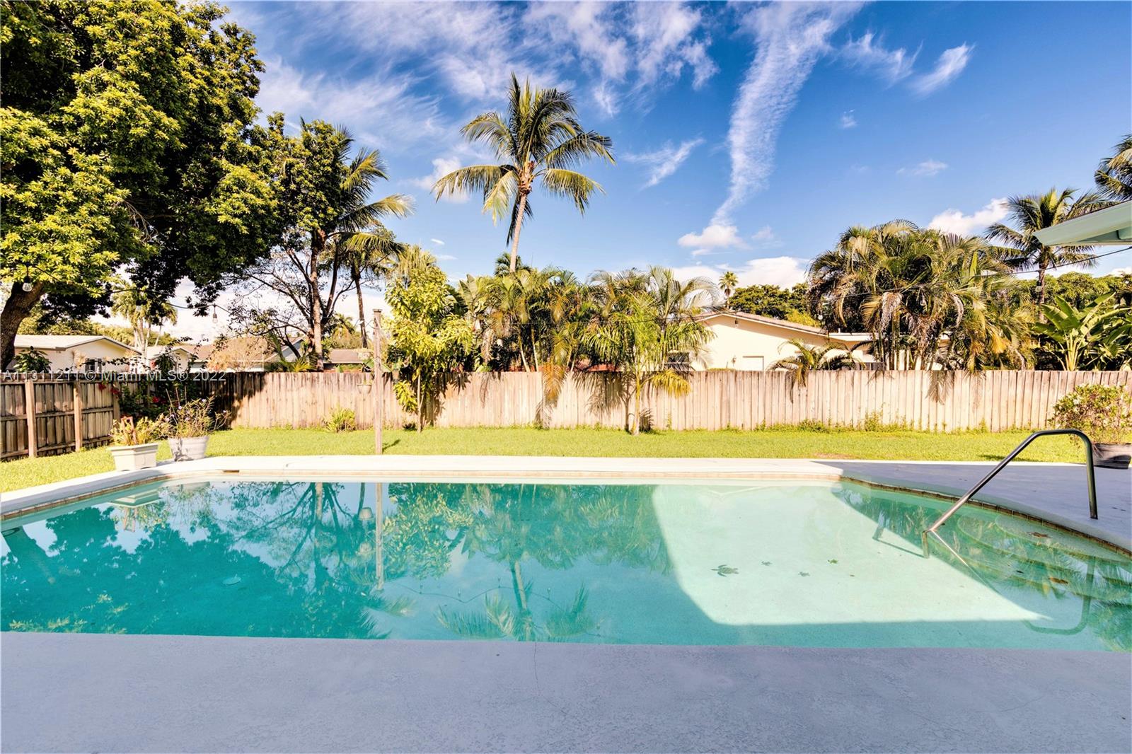 6331 SW 1 court