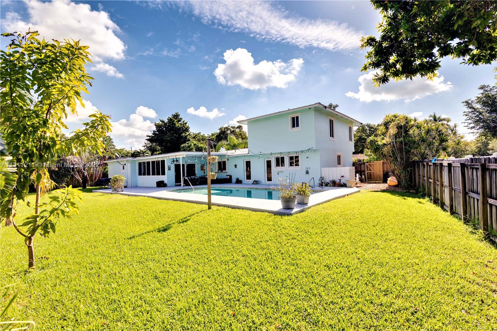 6331 SW 1 court