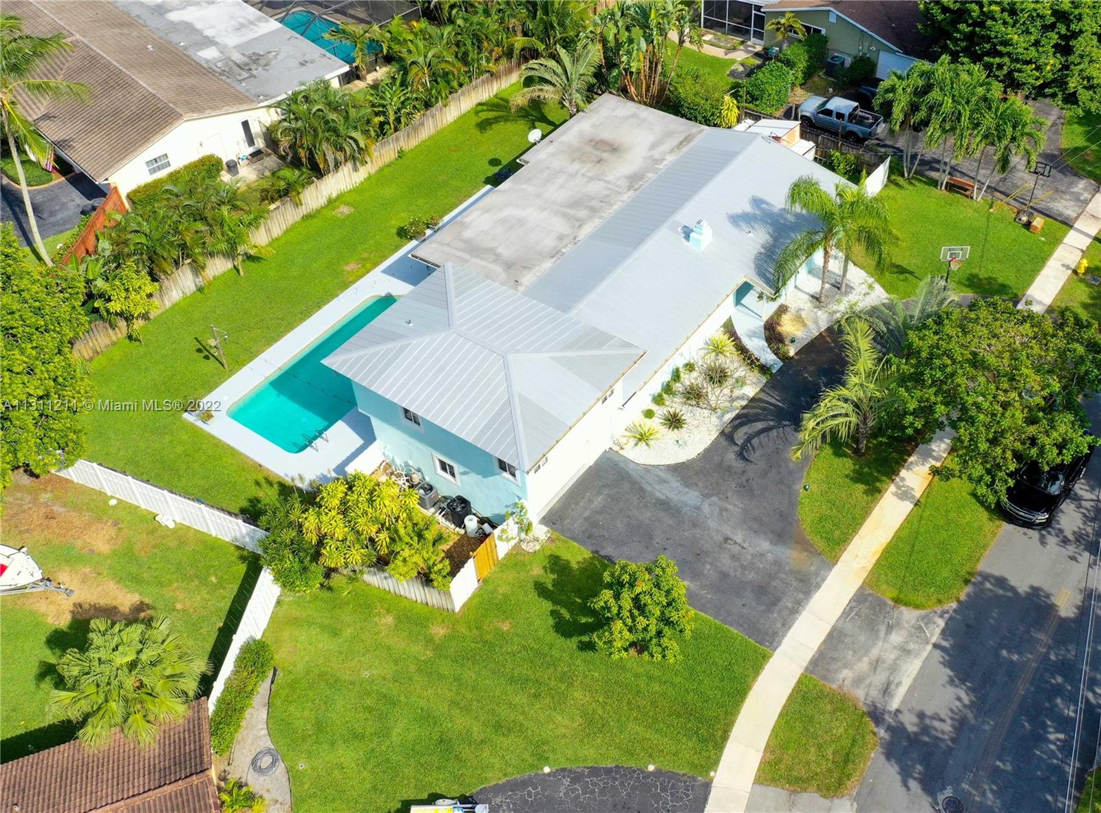 6331 SW 1 court