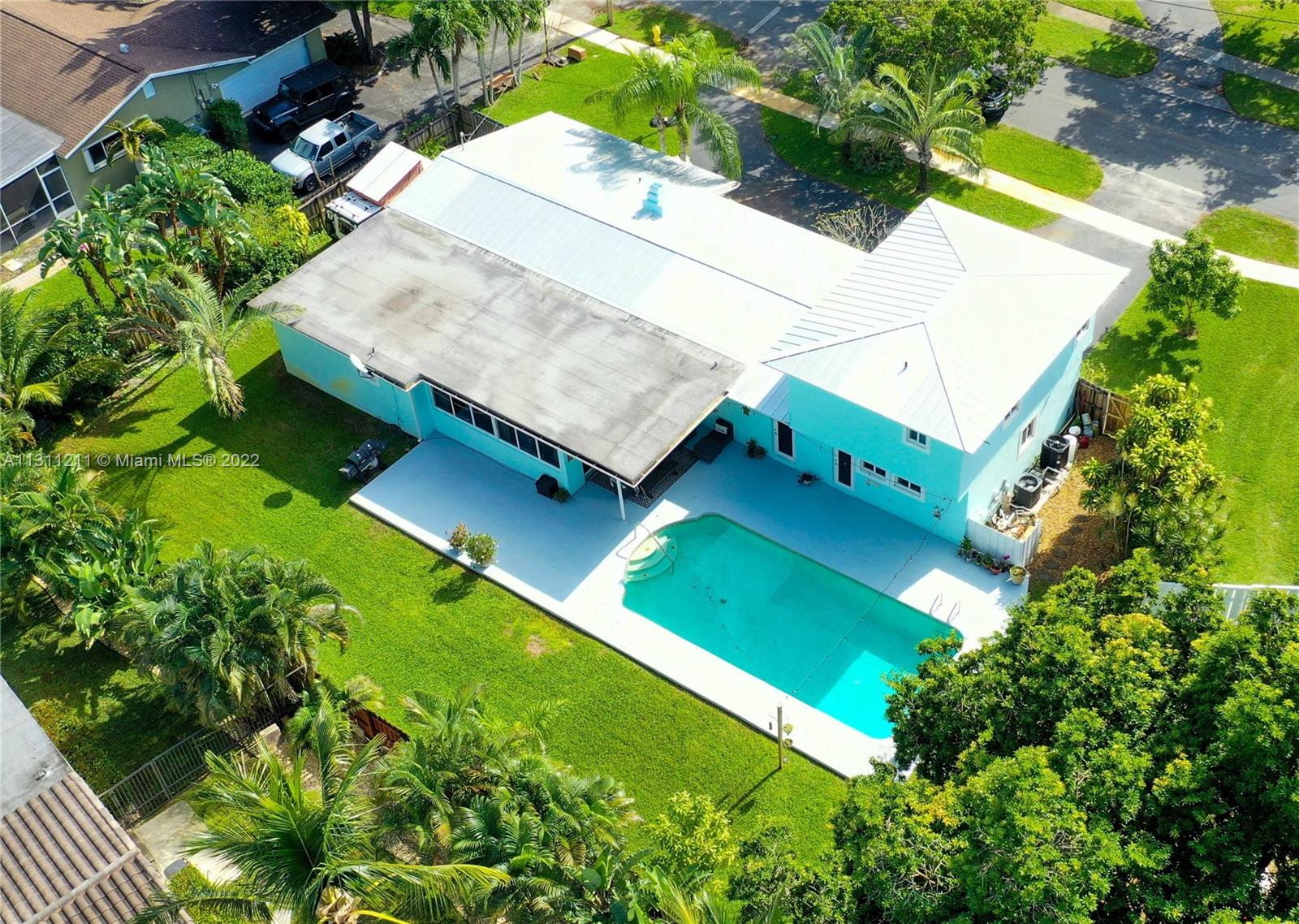 6331 SW 1 court