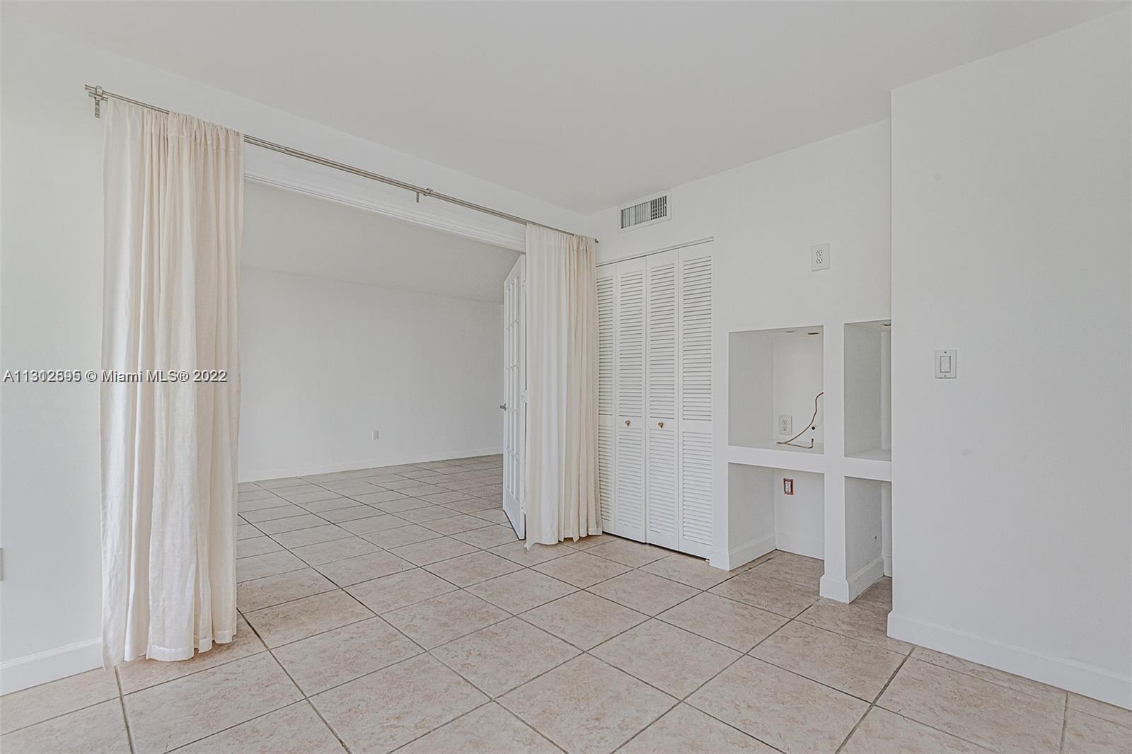 1450 Brickell Bay Dr Unit: 711
