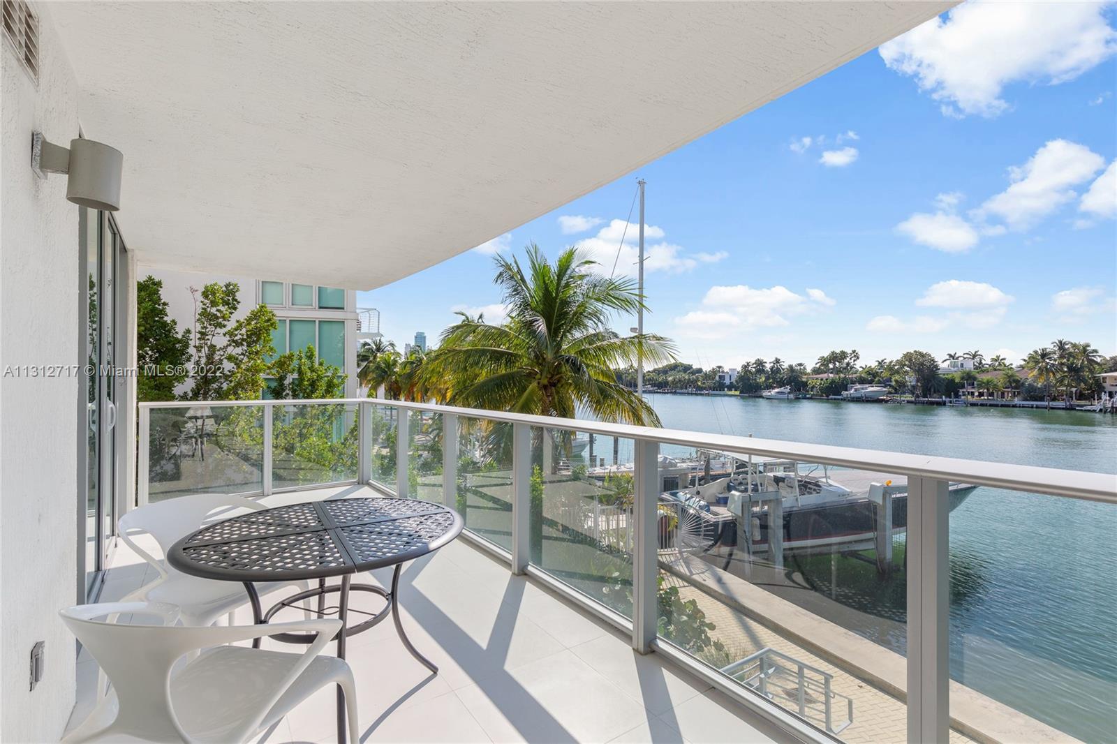 6620 Indian Creek Dr Unit: 208