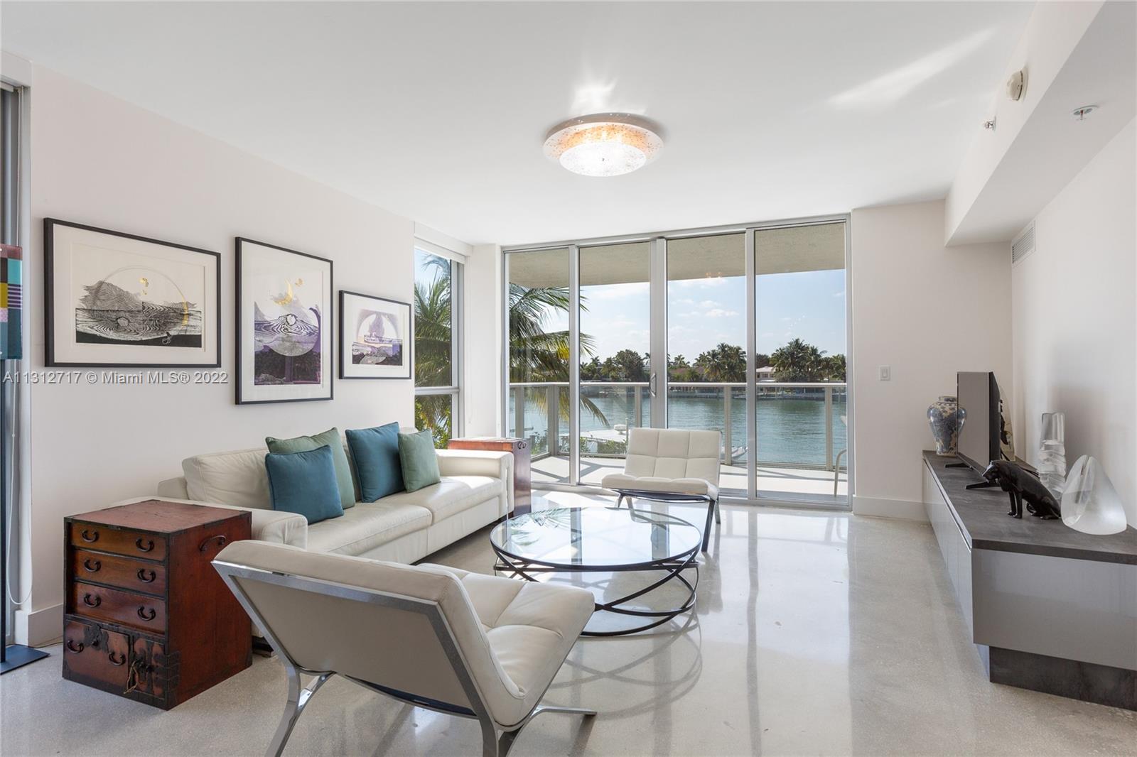 6620 Indian Creek Dr Unit: 208