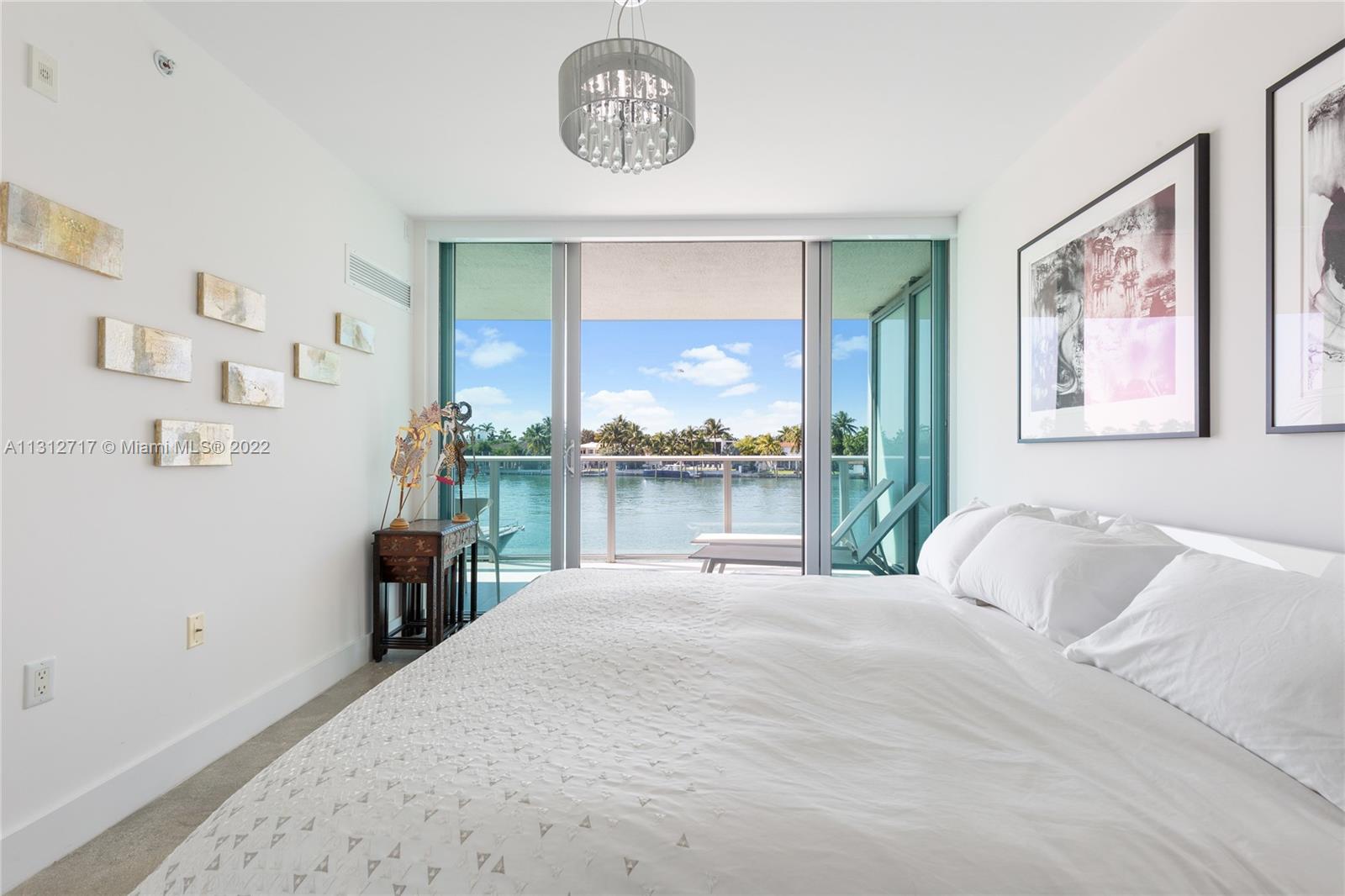 6620 Indian Creek Dr Unit: 208