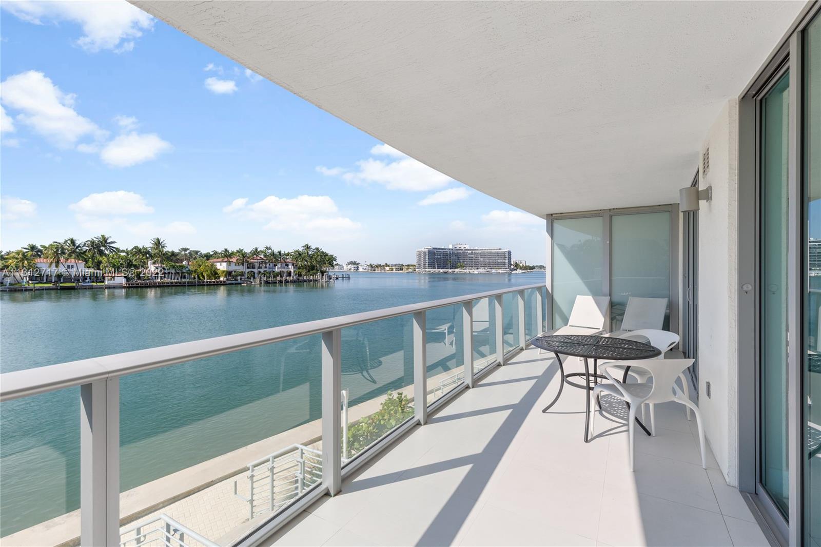 6620 Indian Creek Dr Unit: 208