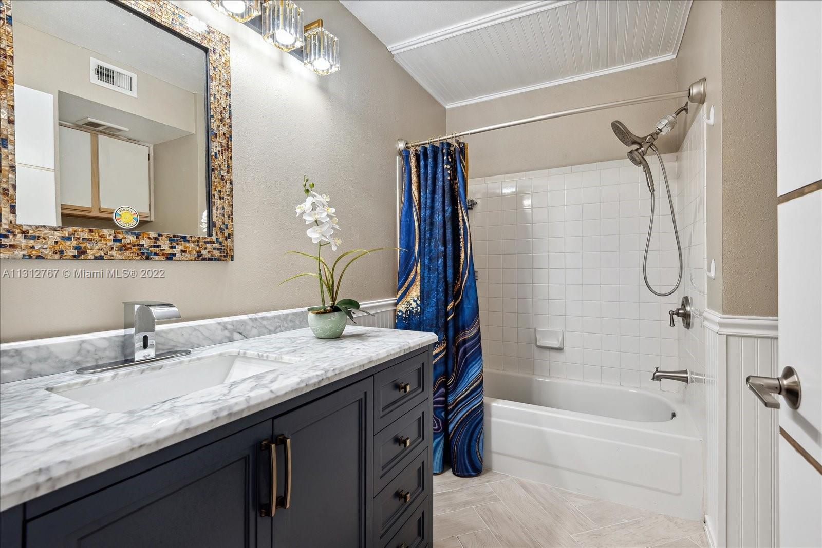 2300 NW 33rd St Unit: 904