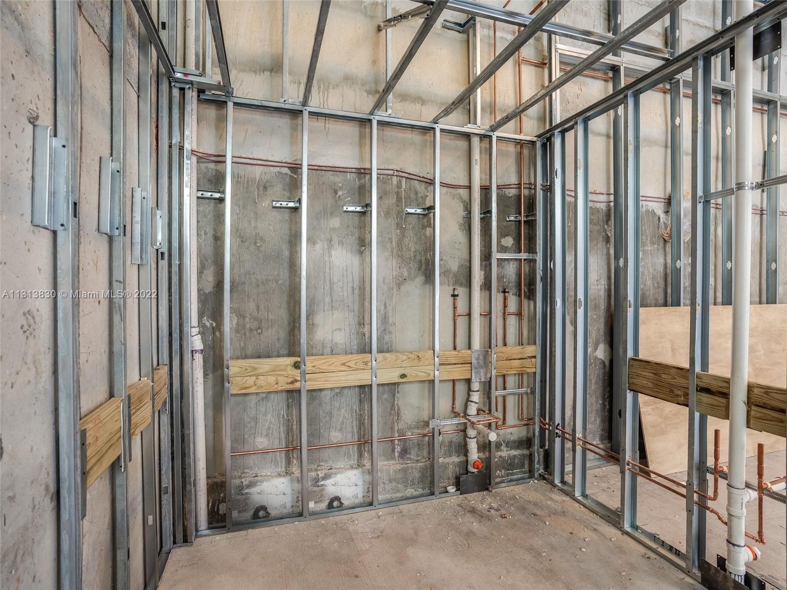 480 NE 31 street Unit: 8