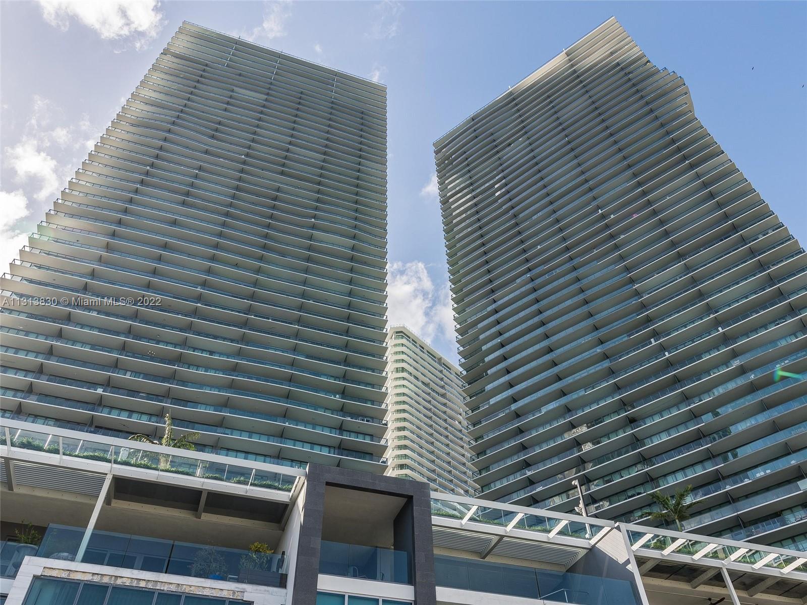 480 NE 31 street Unit: 8