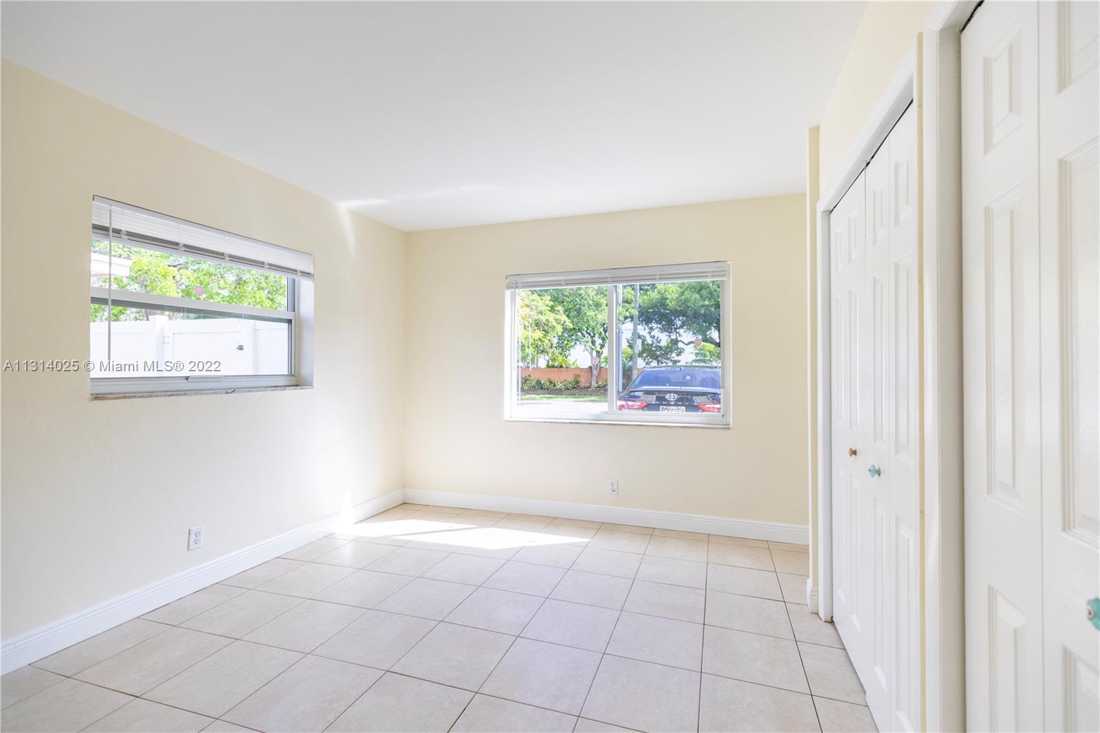 361 SE 19th Ave Unit: 12