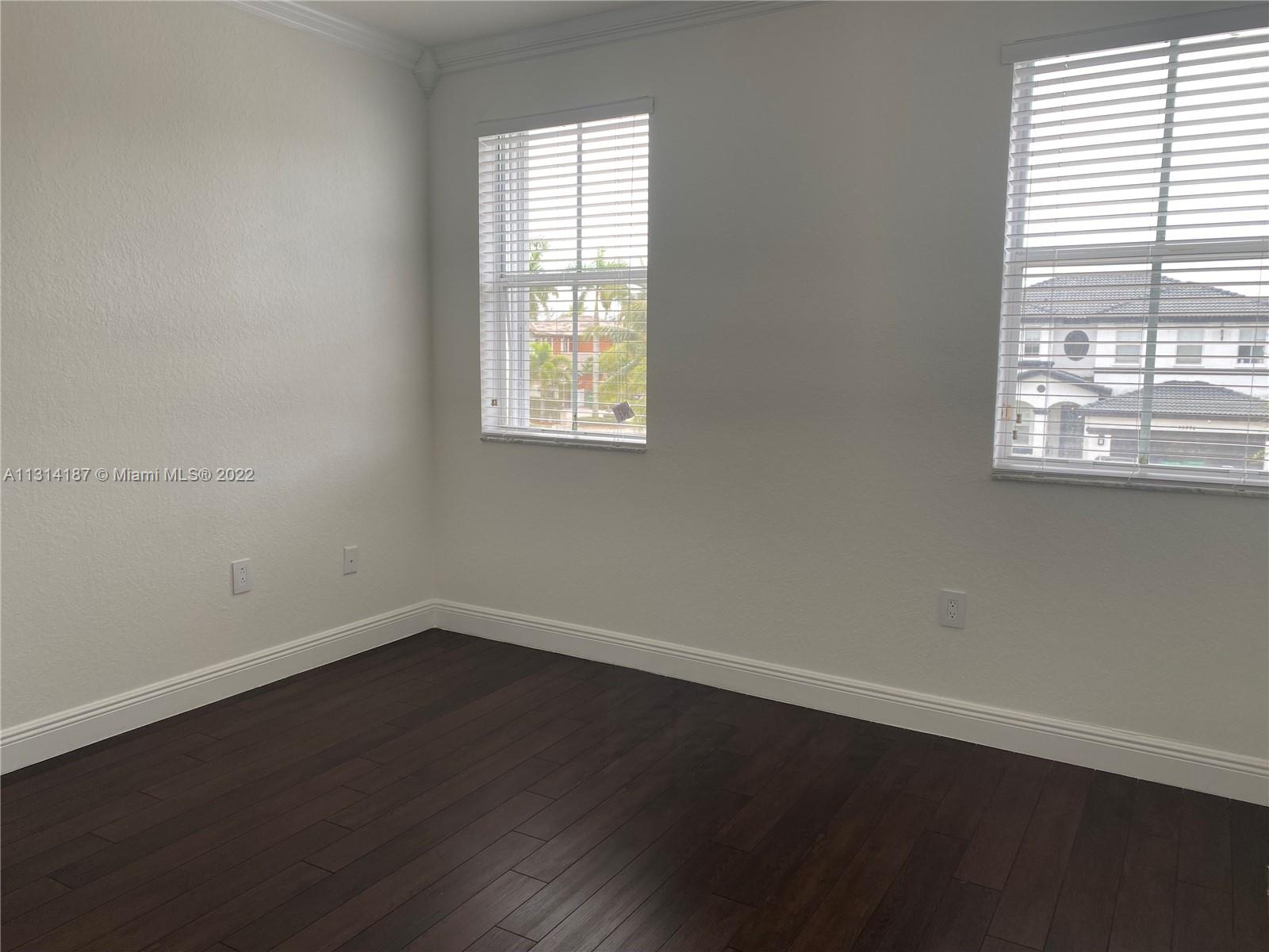 15373 SW 12th Ter