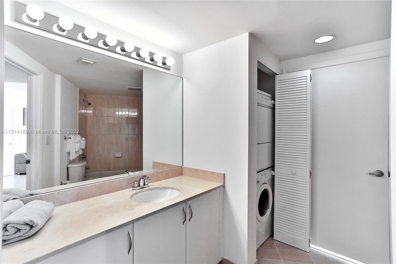 1750 N Bayshore Dr Unit: 5002