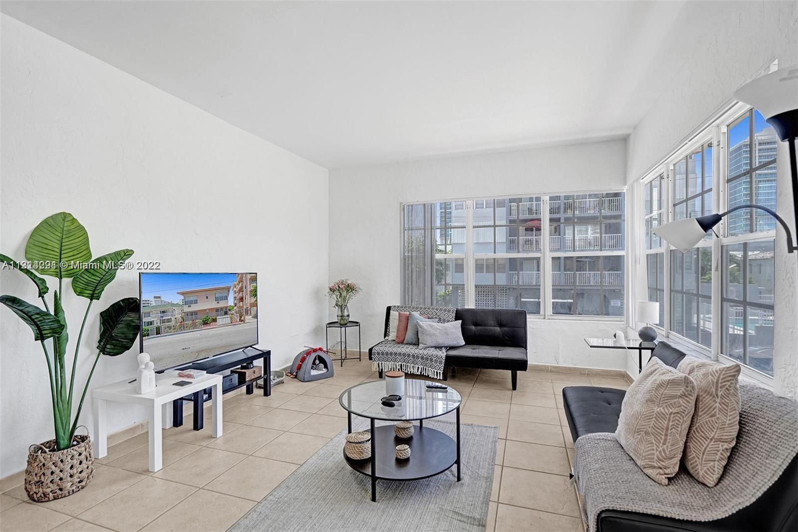6860 Abbott Ave Unit: 3