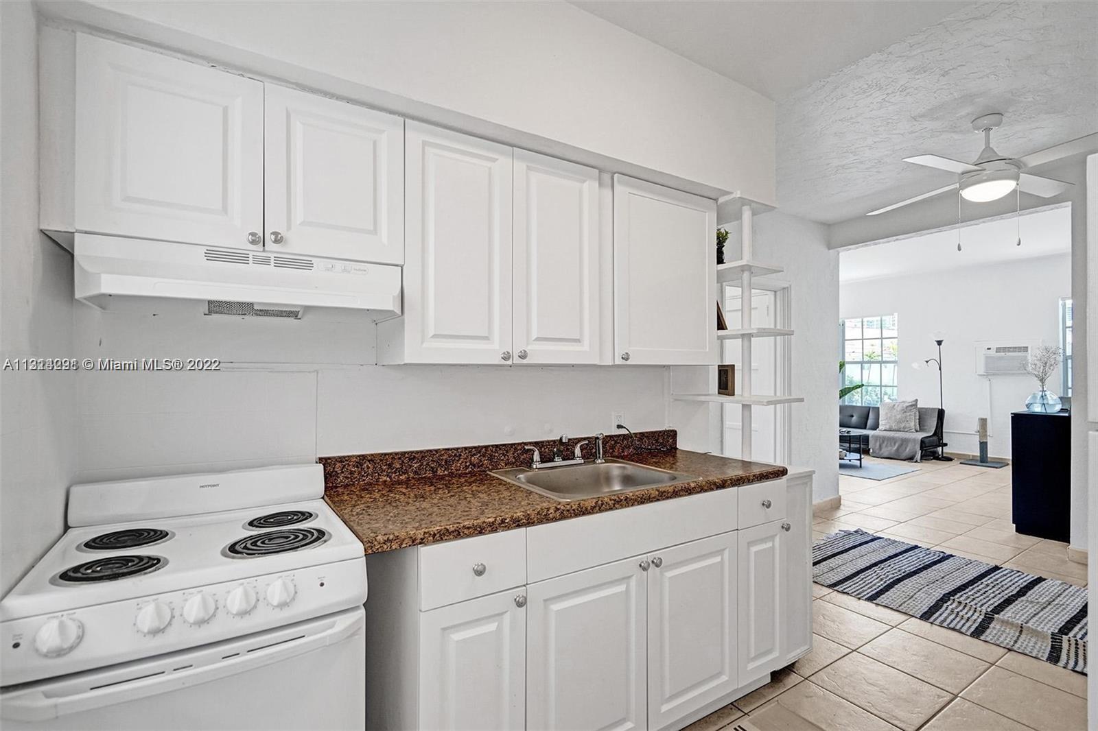 6860 Abbott Ave Unit: 3