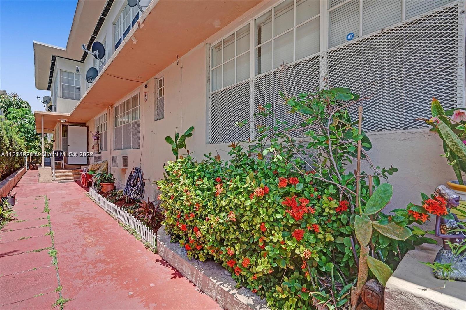6860 Abbott Ave Unit: 3
