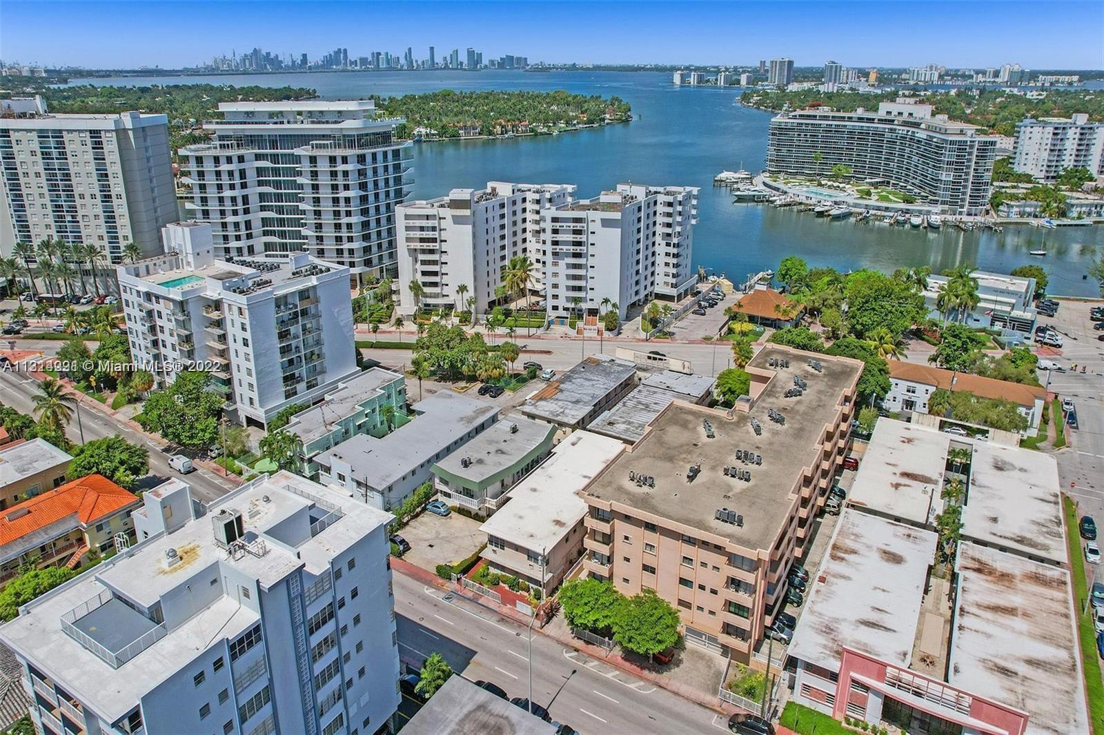 6860 Abbott Ave Unit: 3