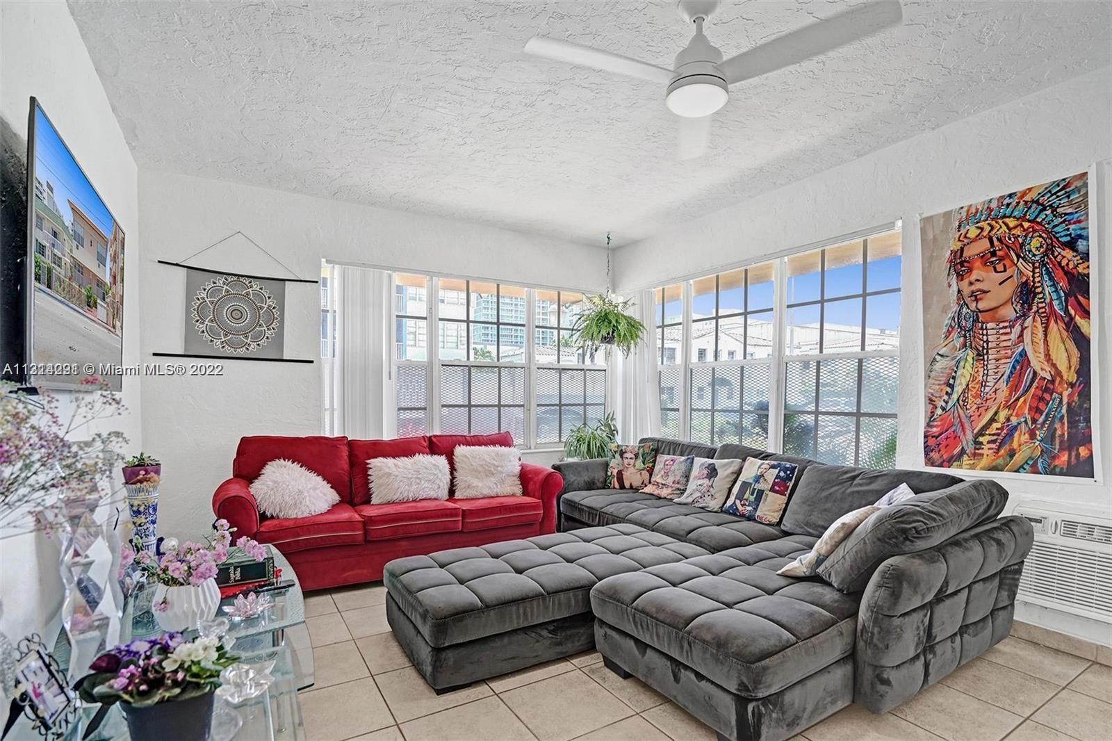 6860 Abbott Ave Unit: 3