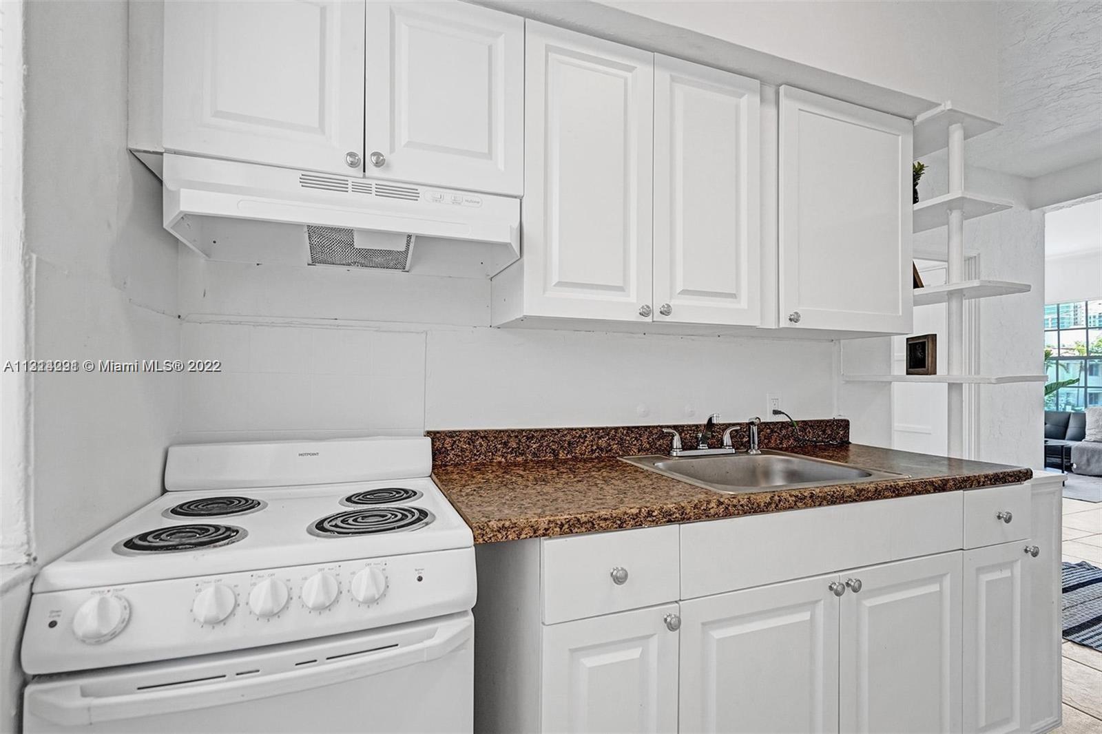 6860 Abbott Ave Unit: 3