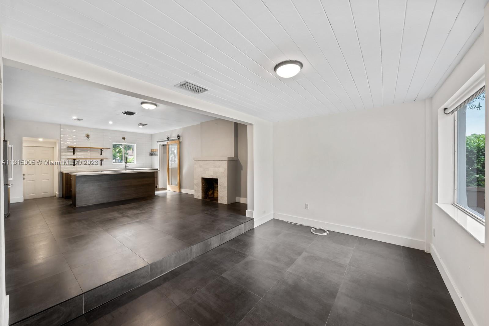 534 NW 50th St