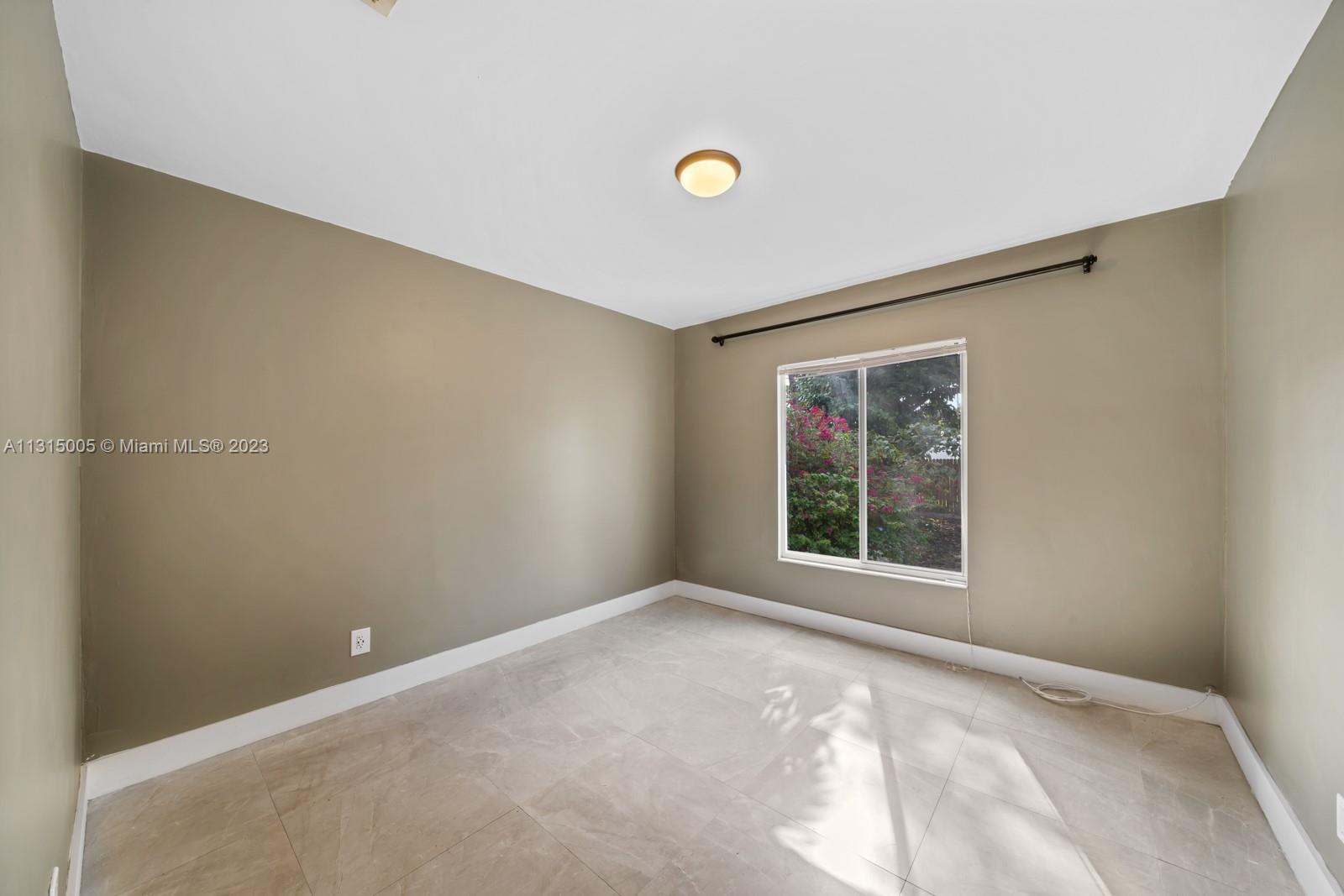 534 NW 50th St