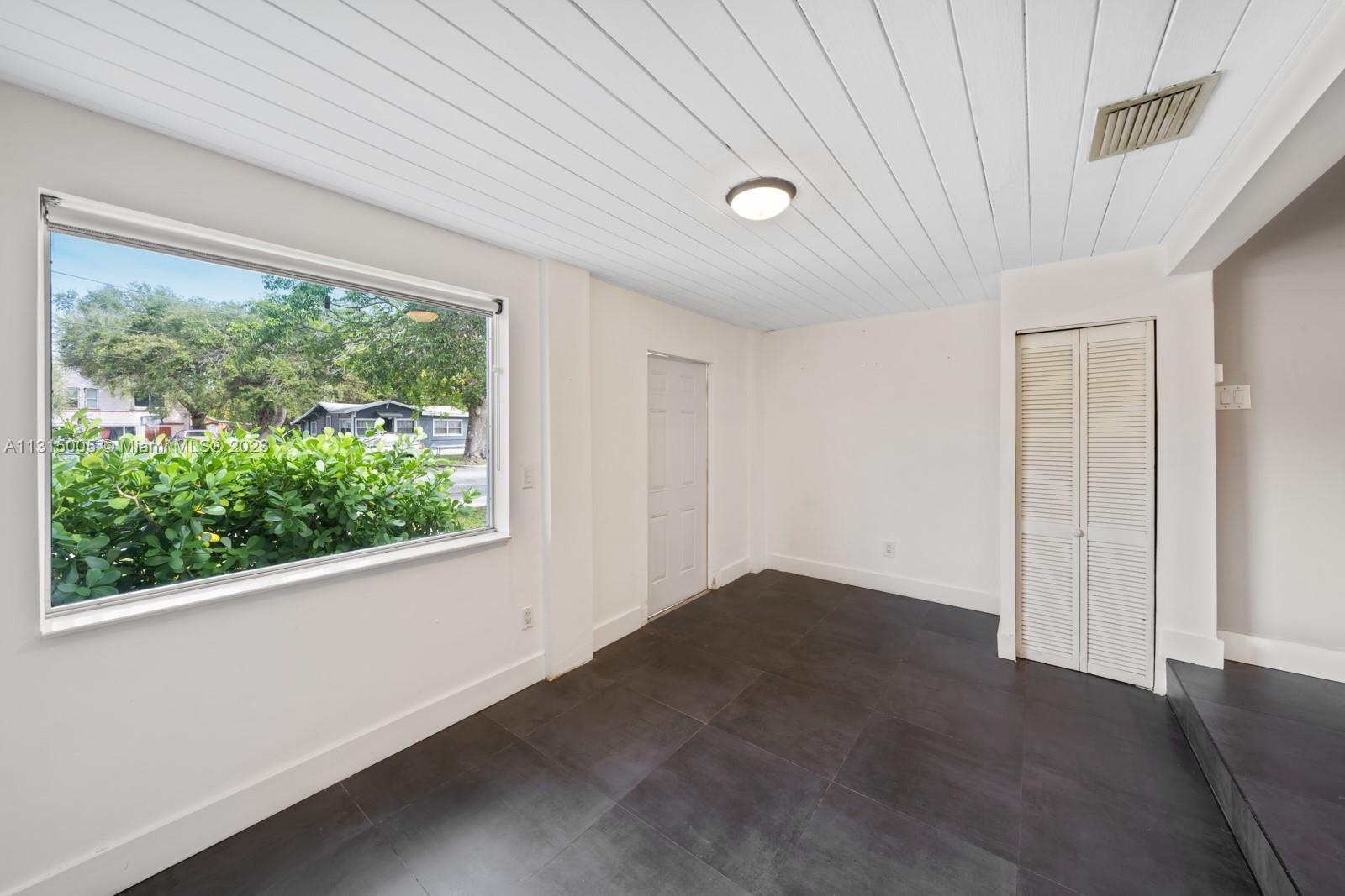 534 NW 50th St