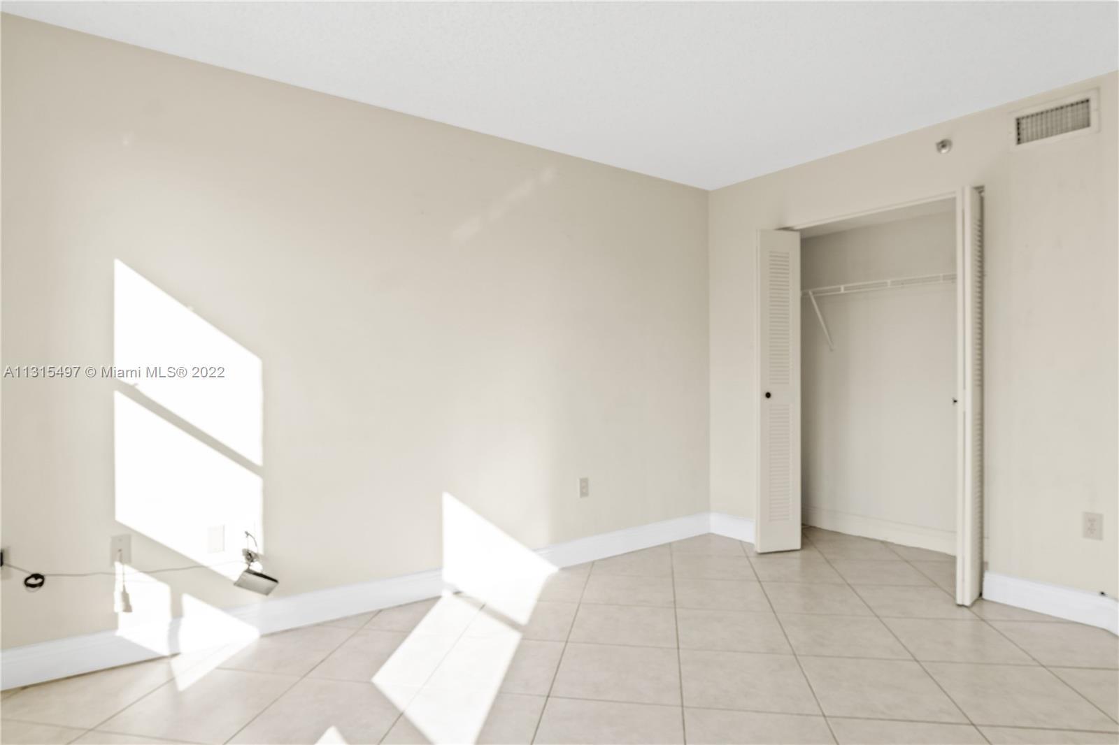 2351 Douglas Rd Unit: 504