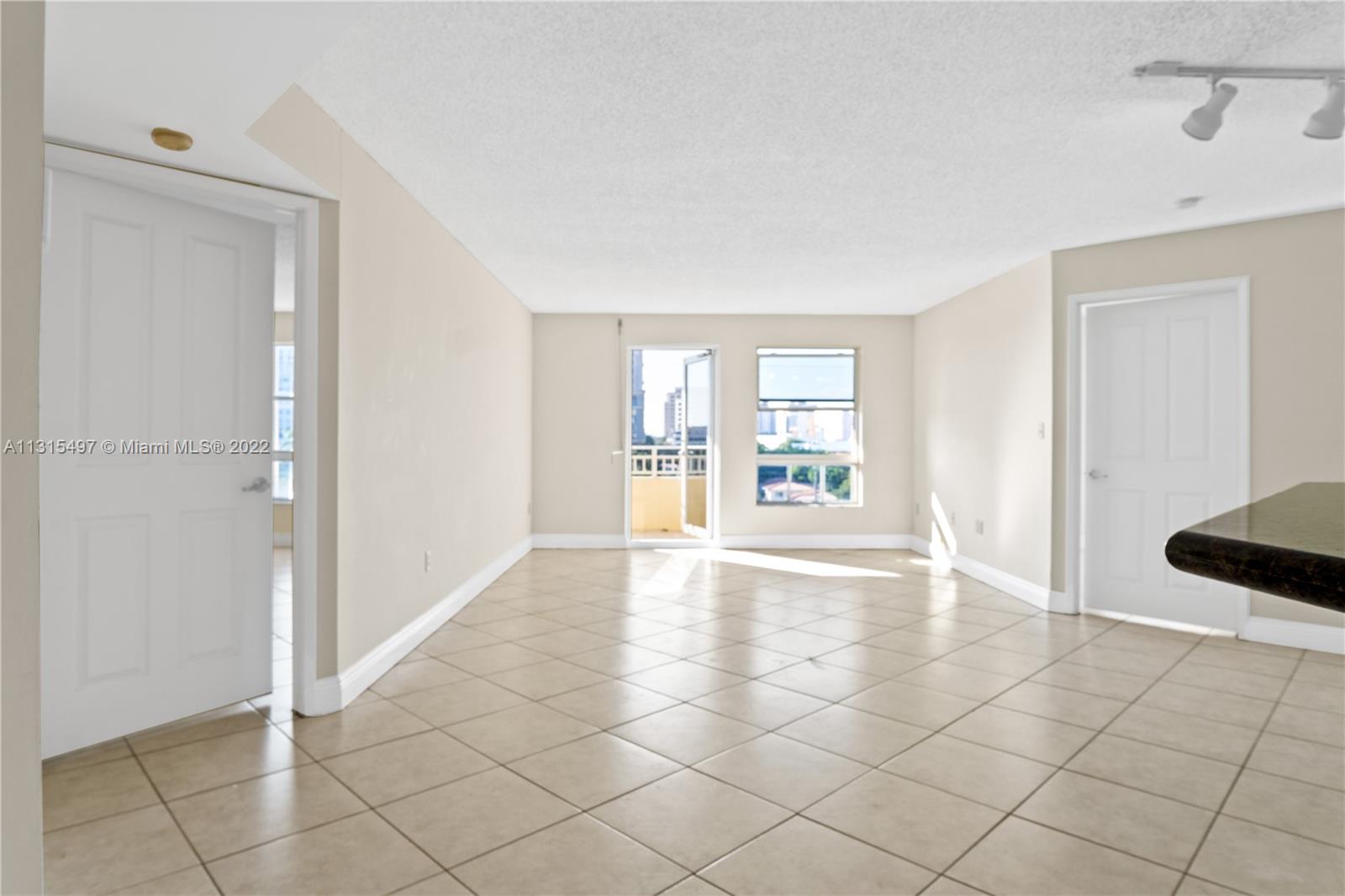 2351 Douglas Rd Unit: 504