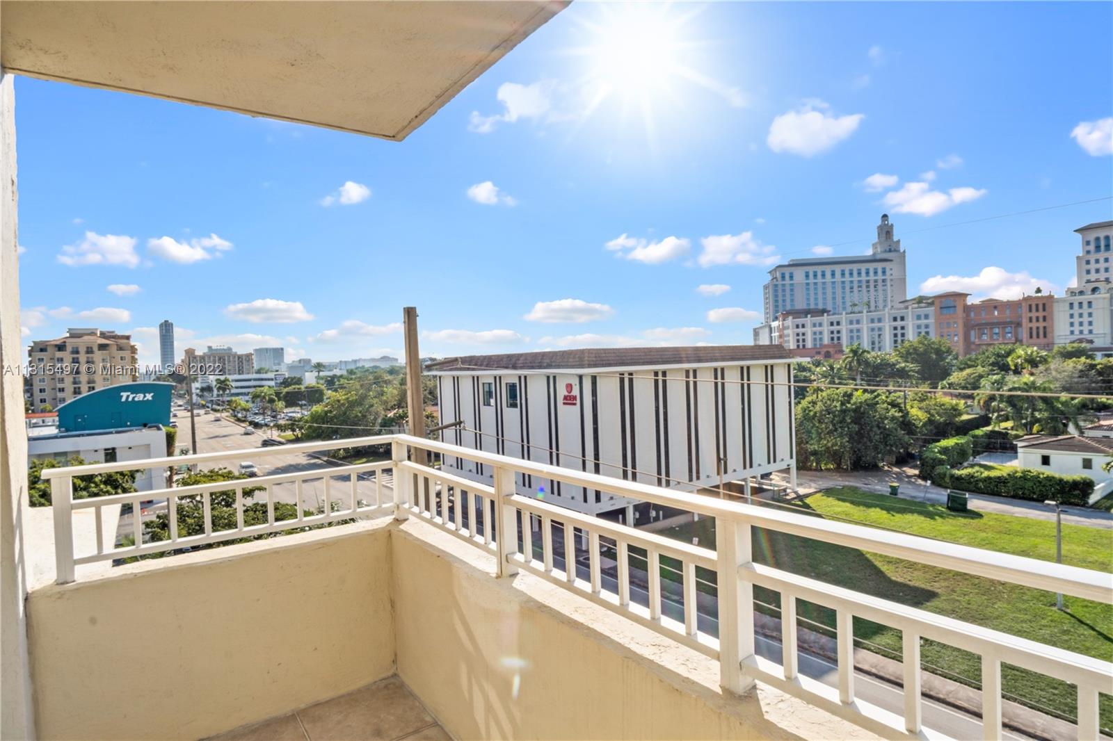 2351 Douglas Rd Unit: 504