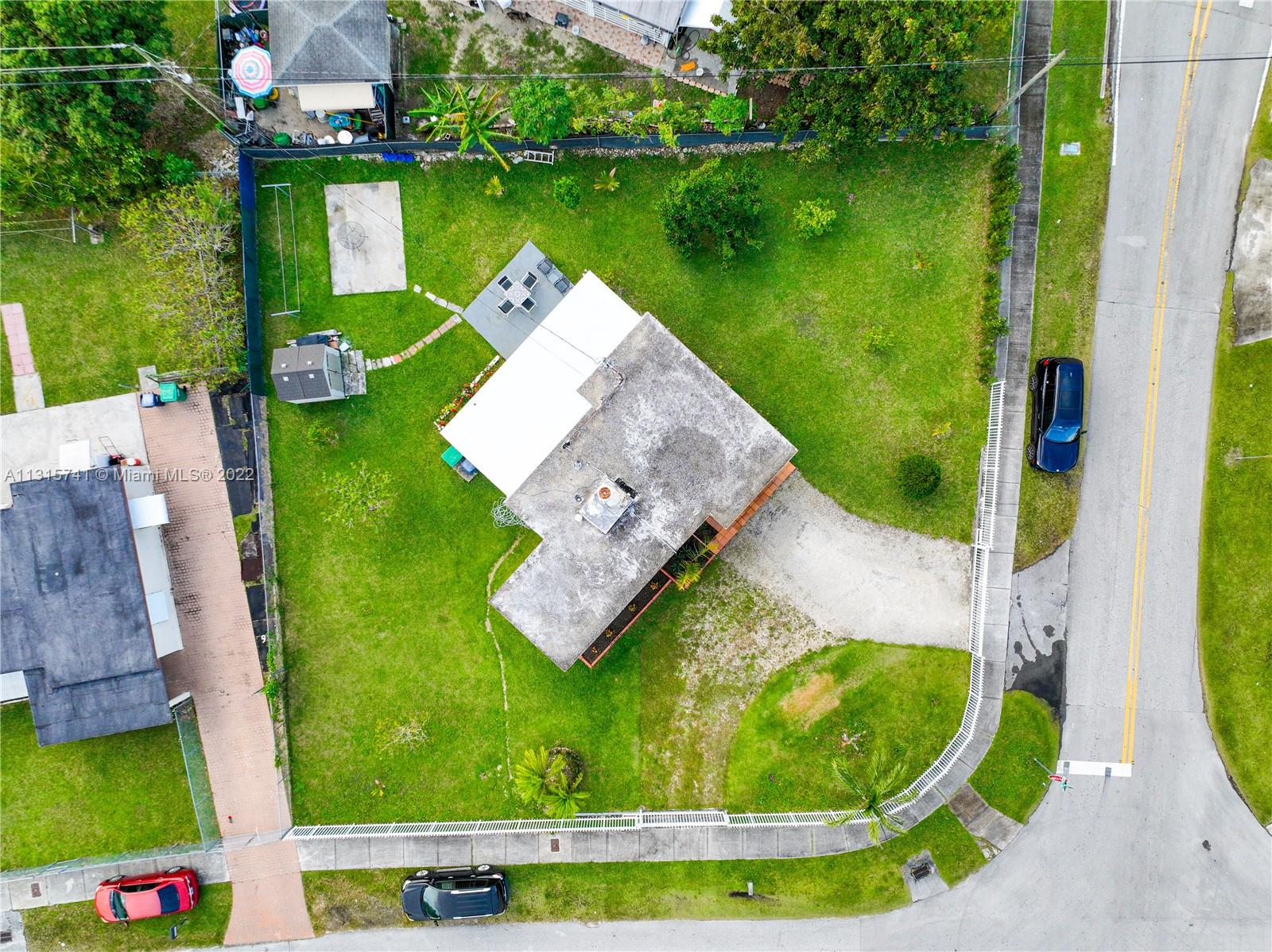 15398 Garfield Dr