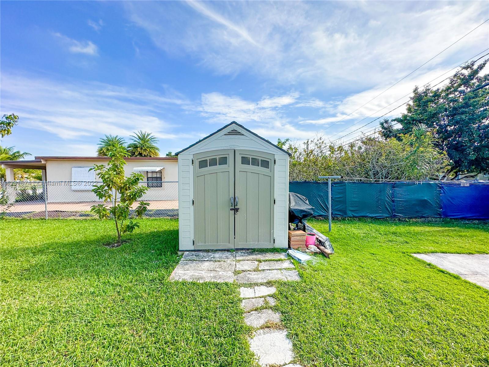 15398 Garfield Dr