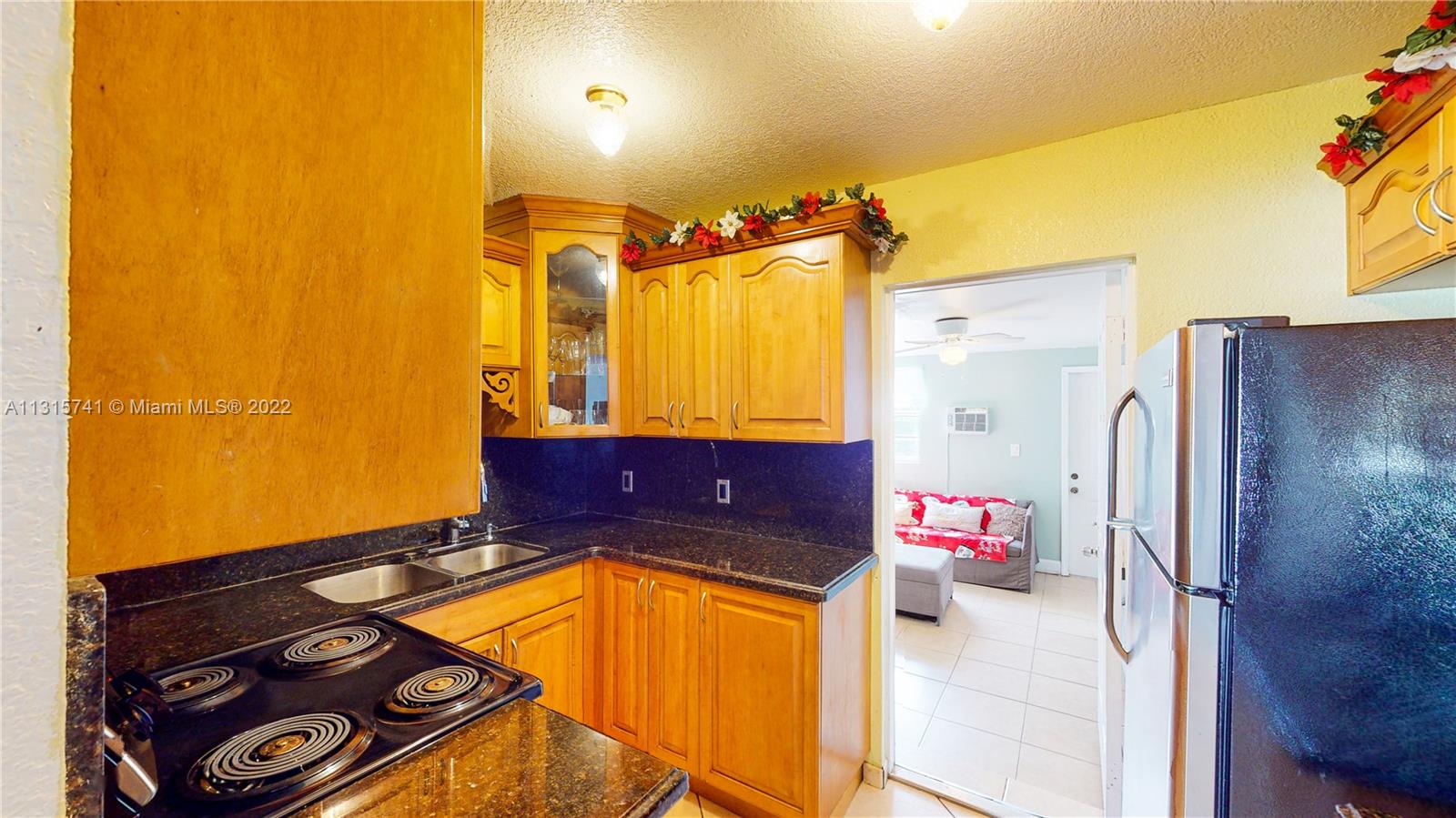 15398 Garfield Dr