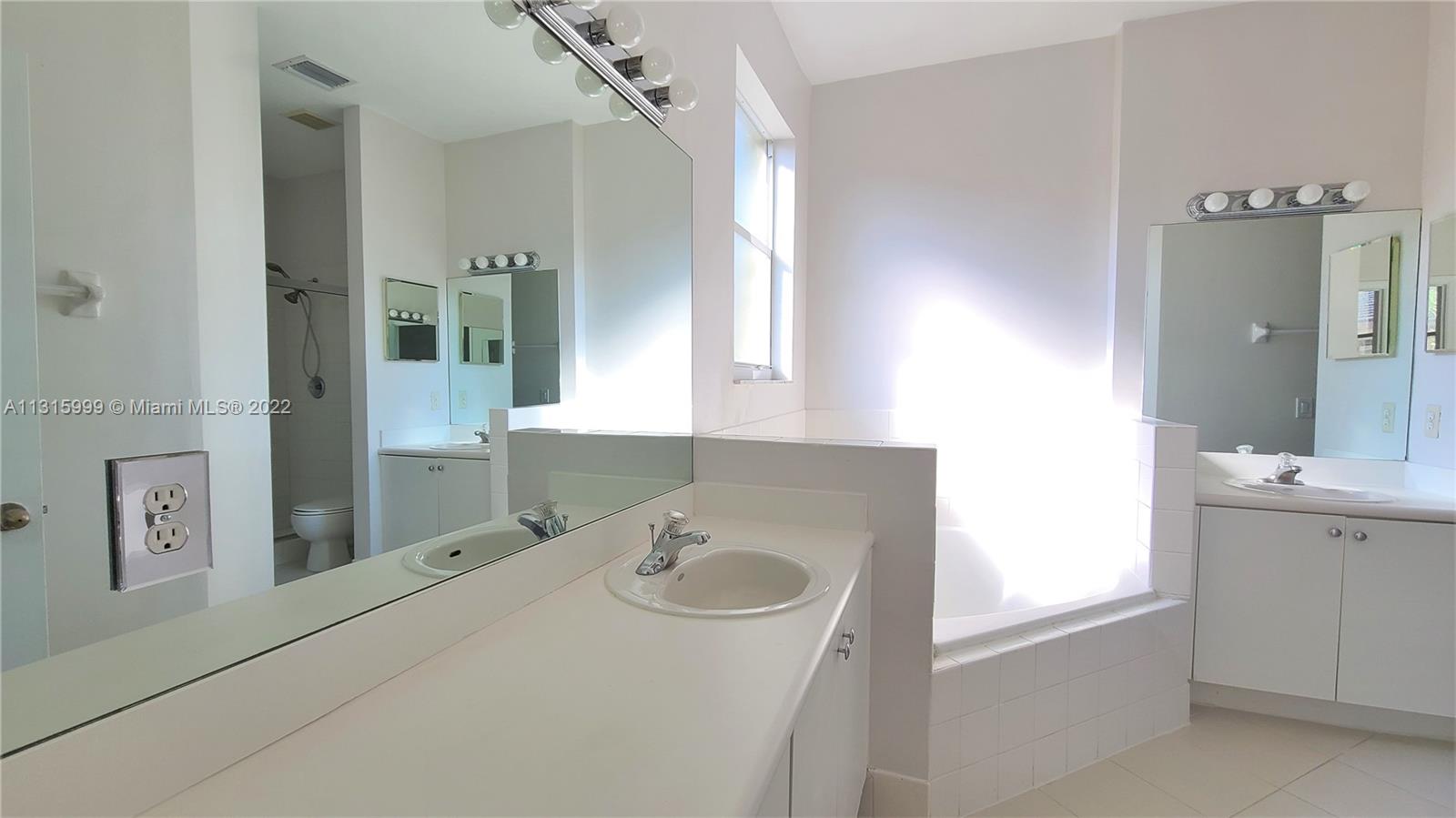 12822 SW 135 ST
