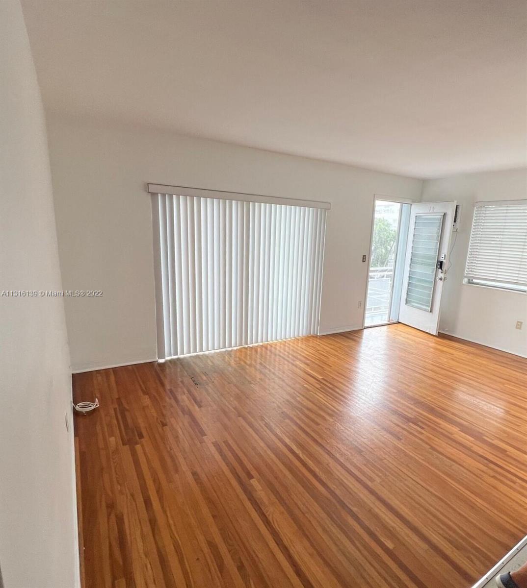 901 10th St Unit: 14