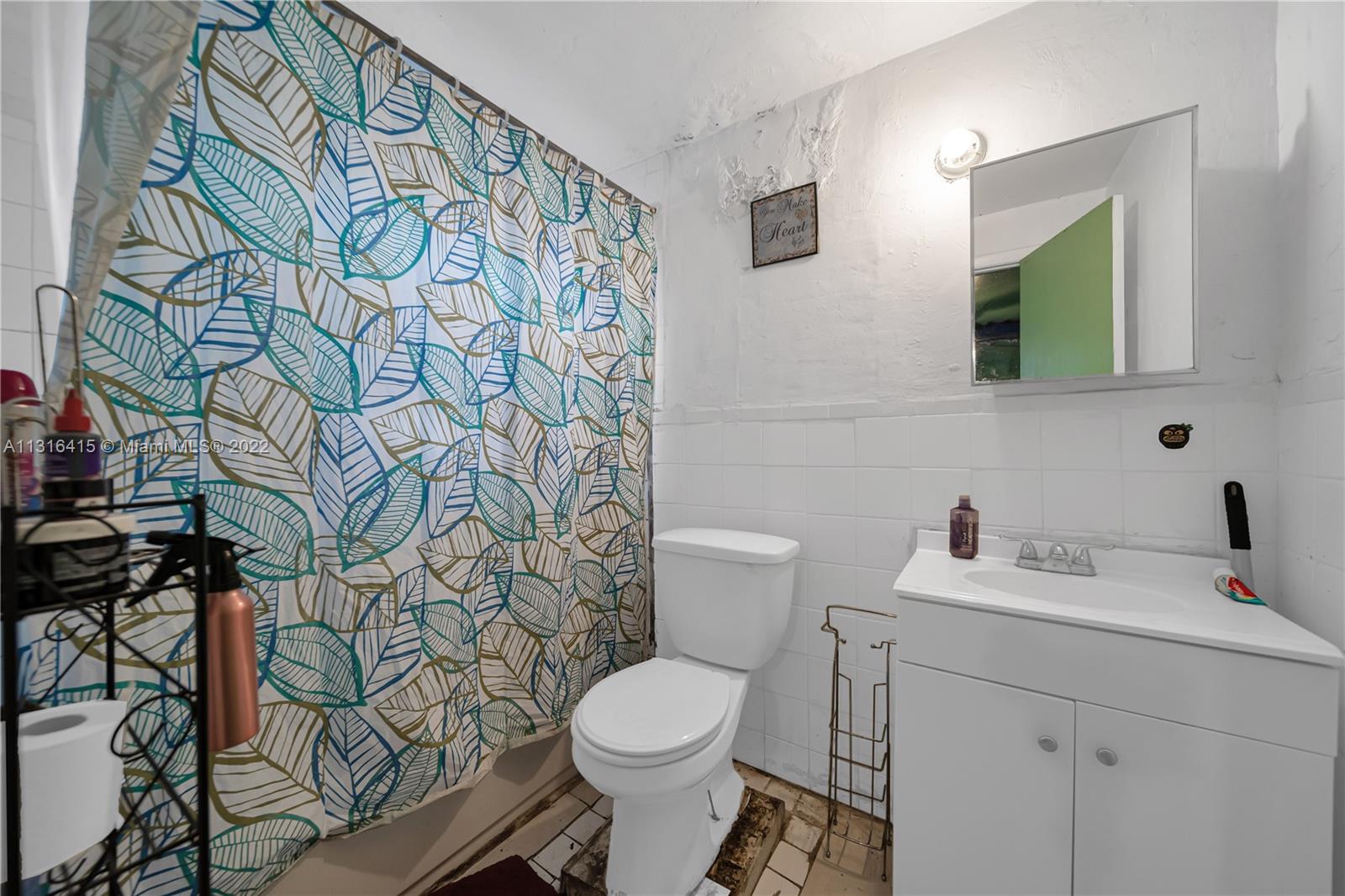3384 NW 52nd St