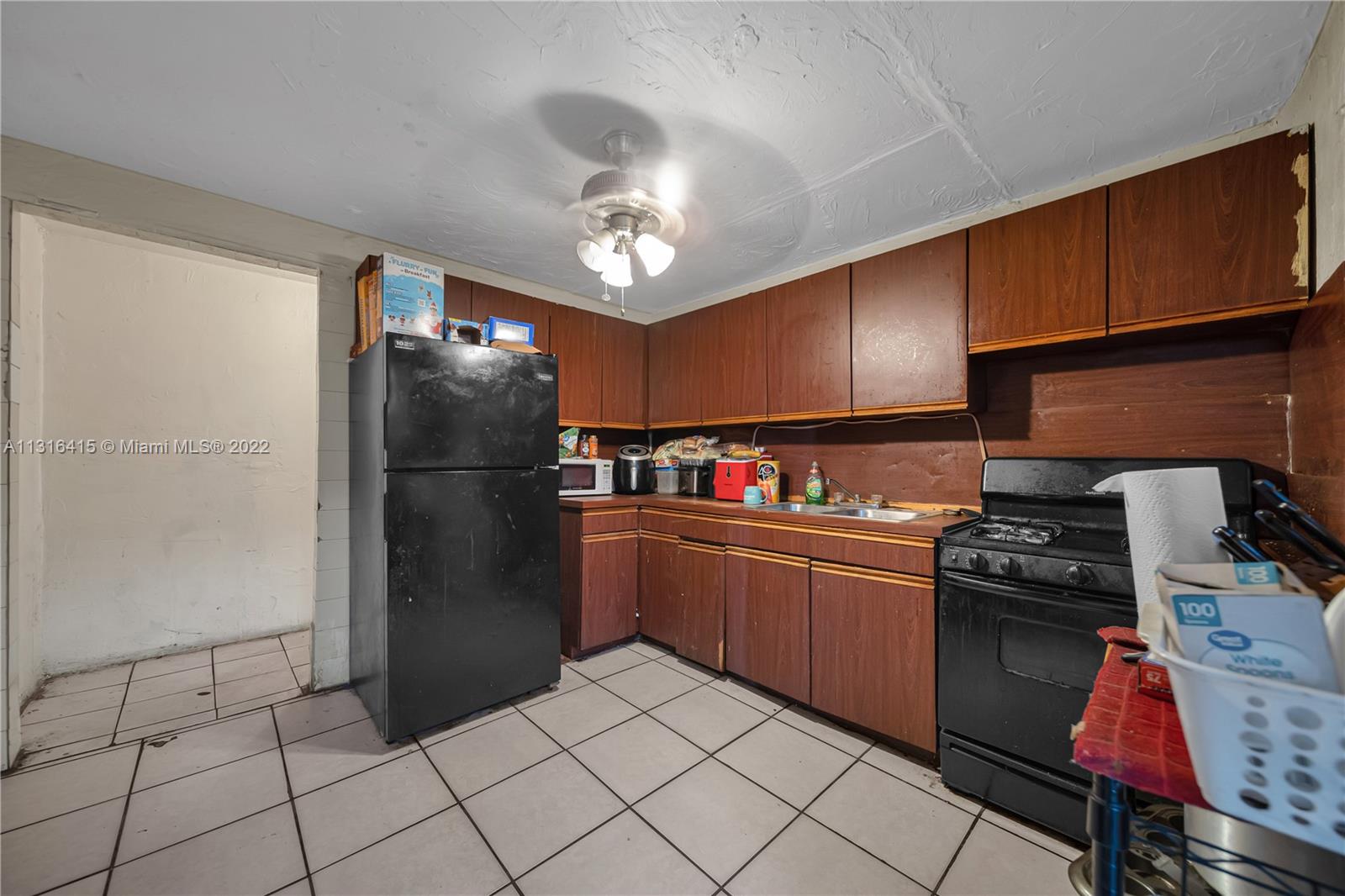 3384 NW 52nd St