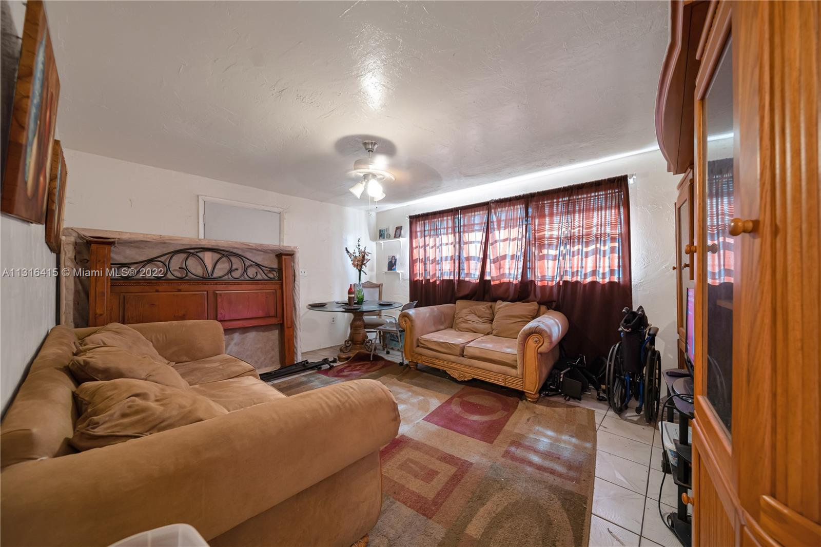 3384 NW 52nd St