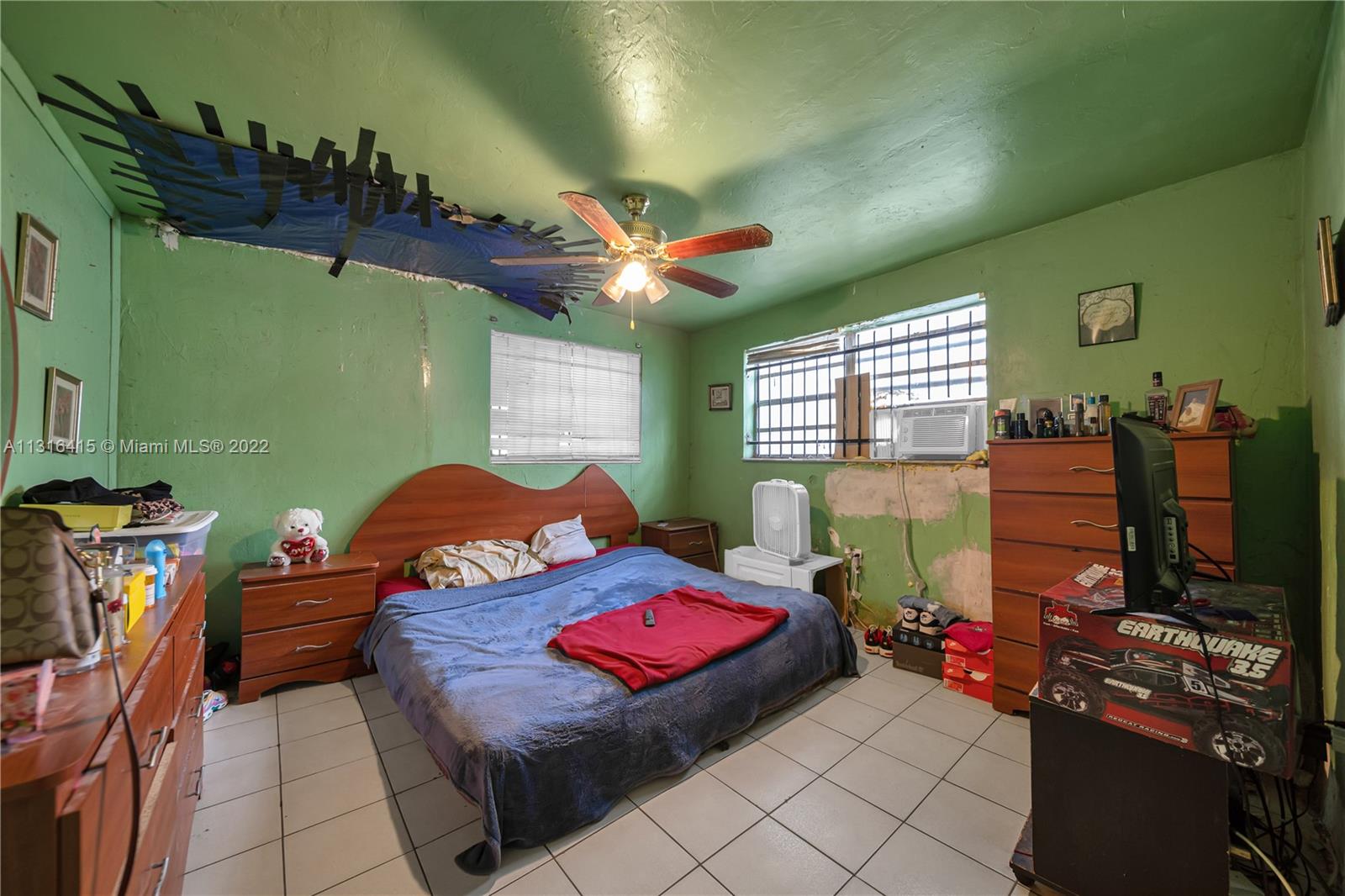 3384 NW 52nd St