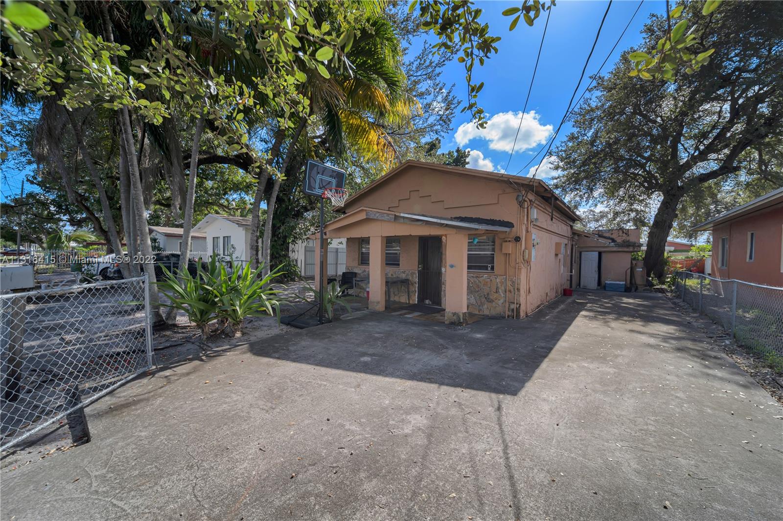 3384 NW 52nd St