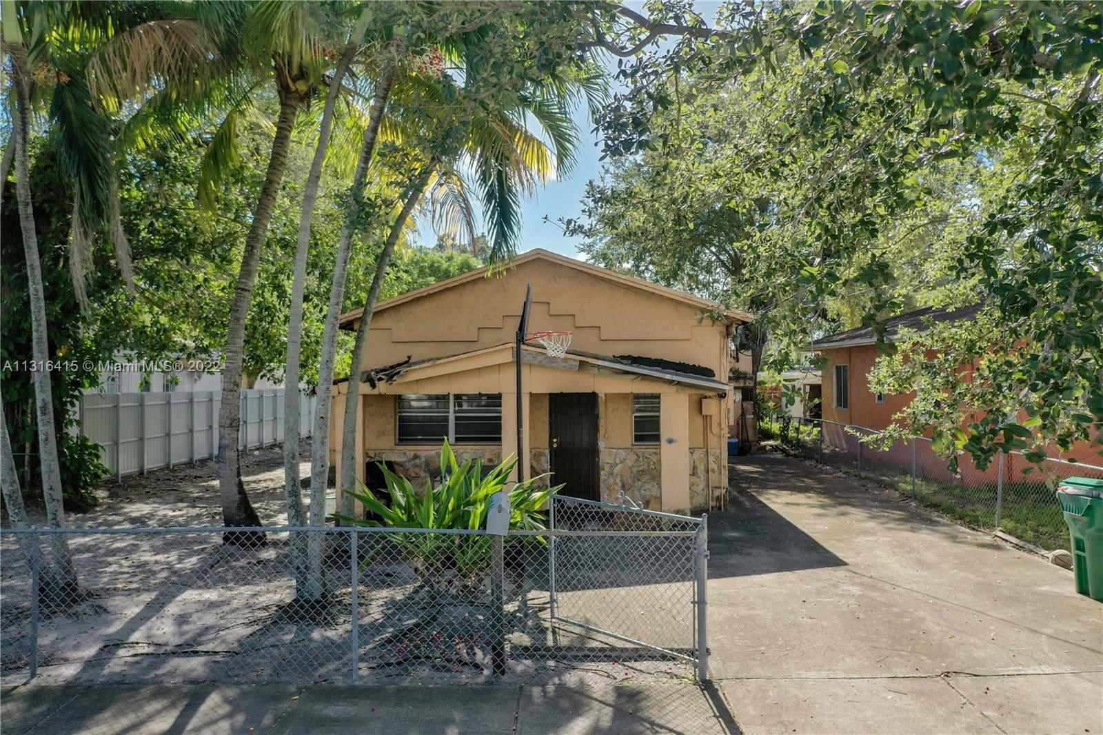 3384 NW 52nd St