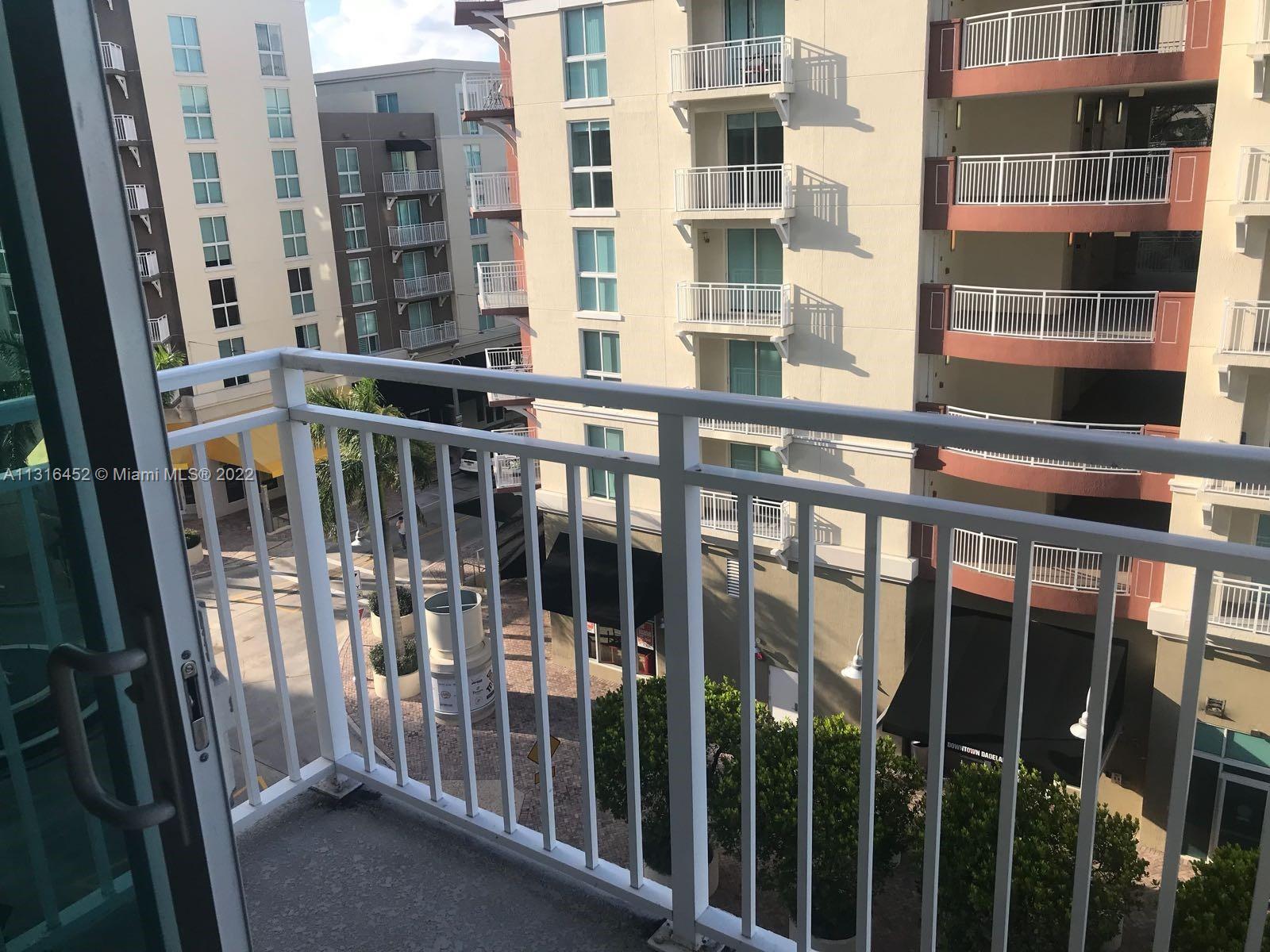 7270 SW 89th St Unit: C503