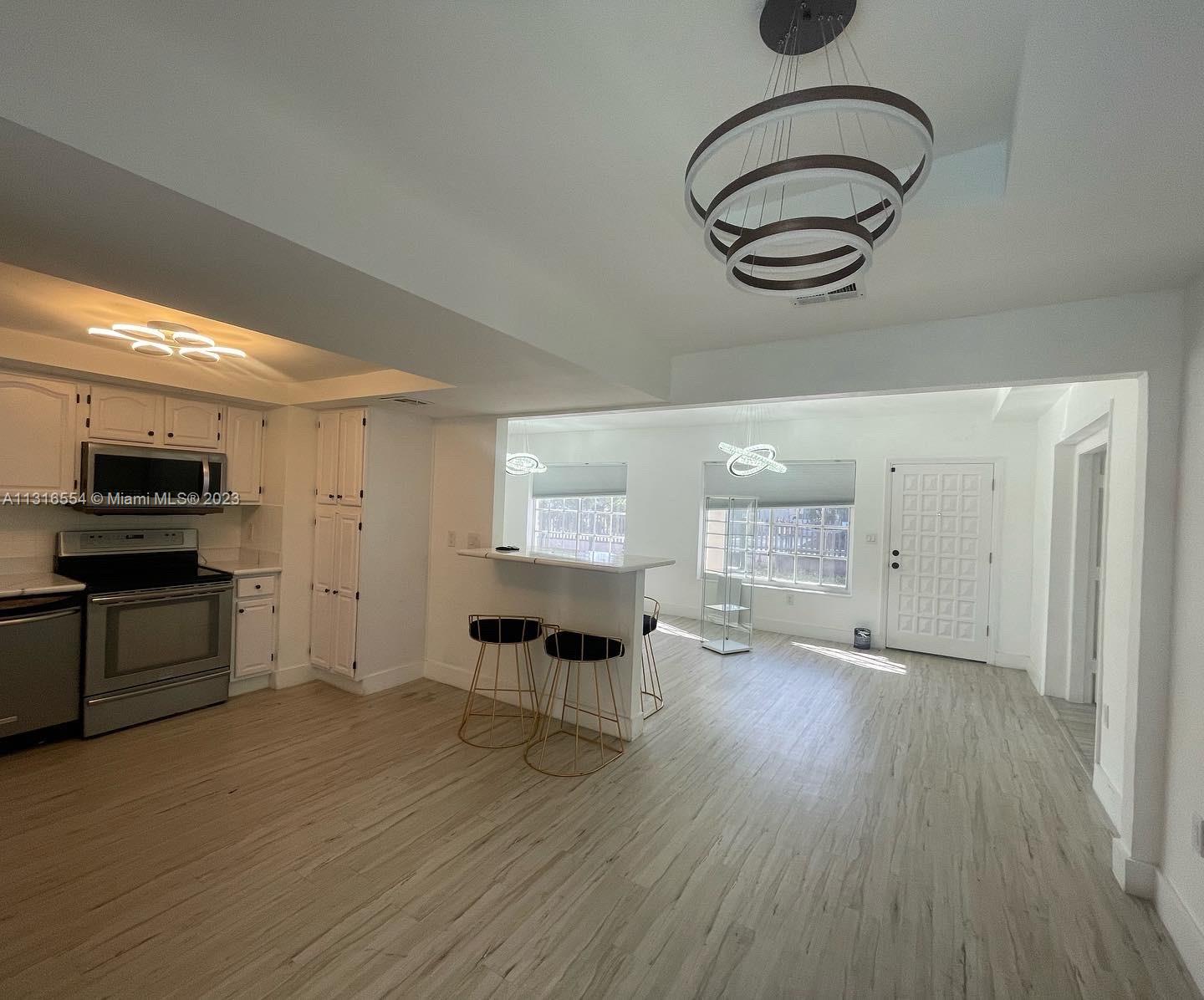 1145 SW 74th Ct
