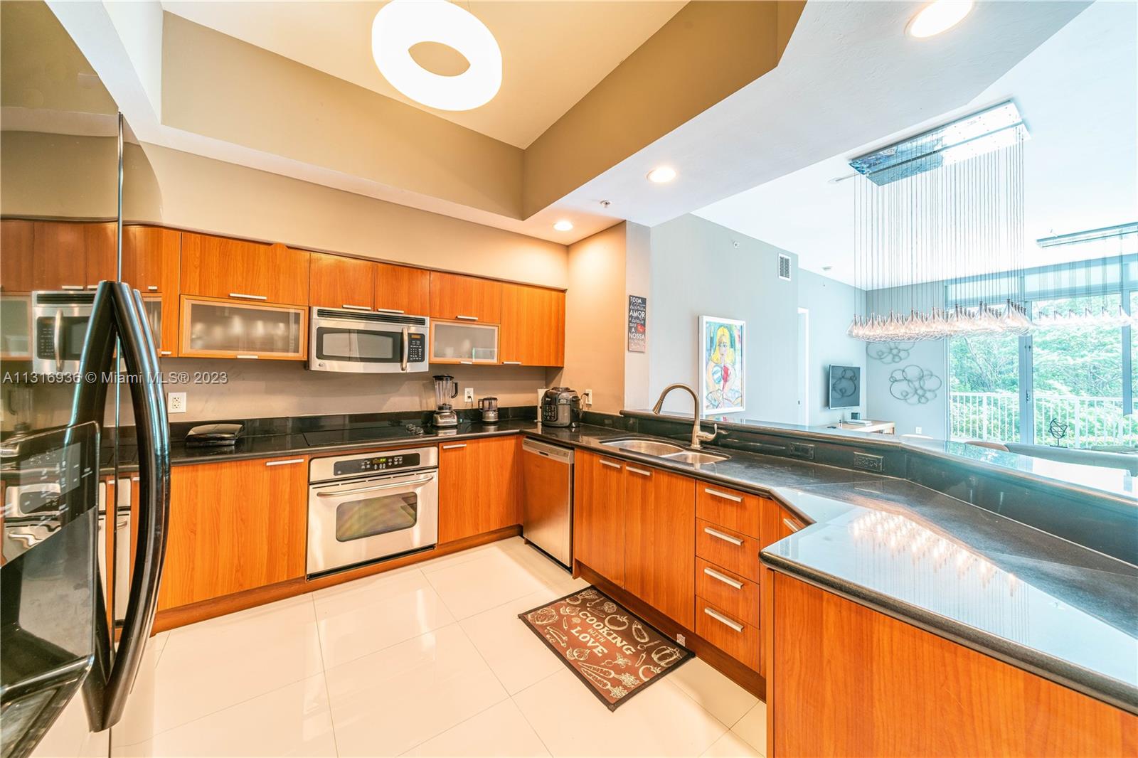14951 Royal Oaks Ln Unit: 102