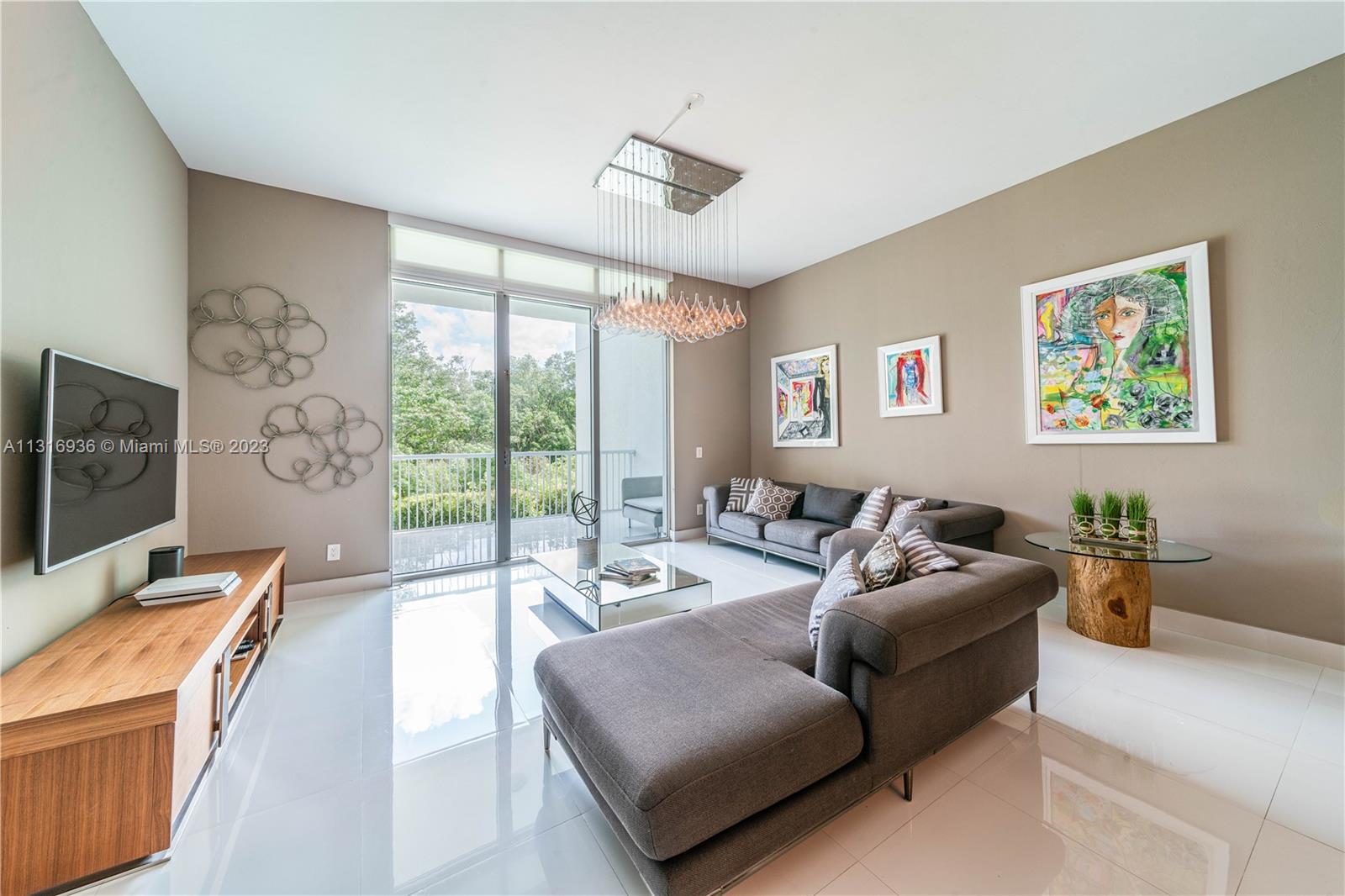 14951 Royal Oaks Ln Unit: 102