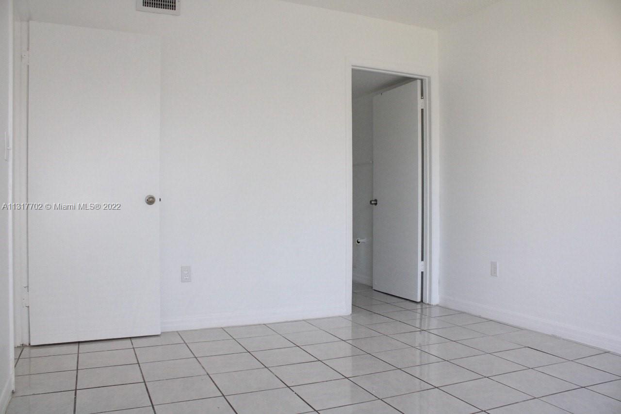 15306 SW 72nd St Unit: 27-13
